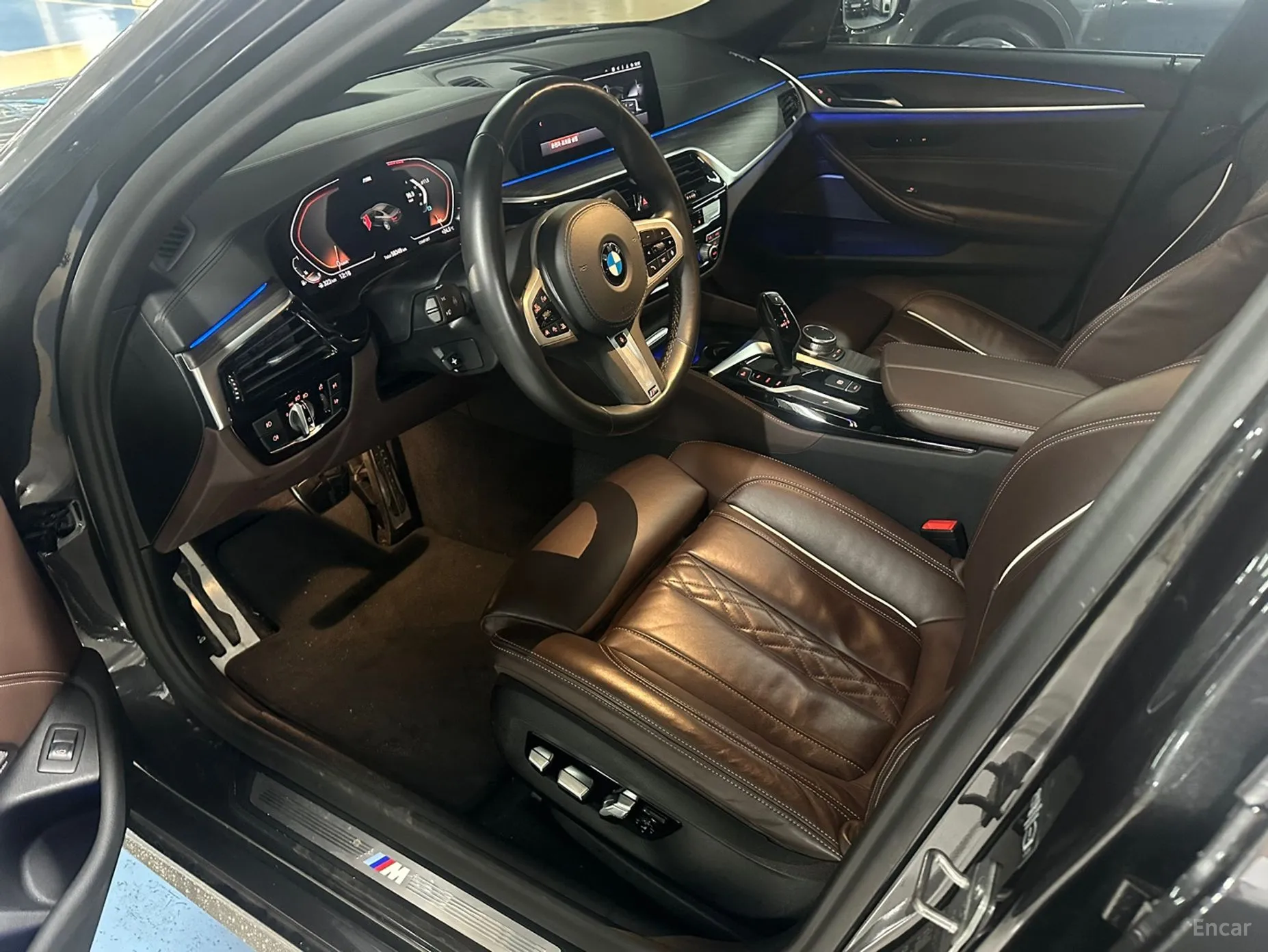 BMW 5 Series (G30) превью 2
