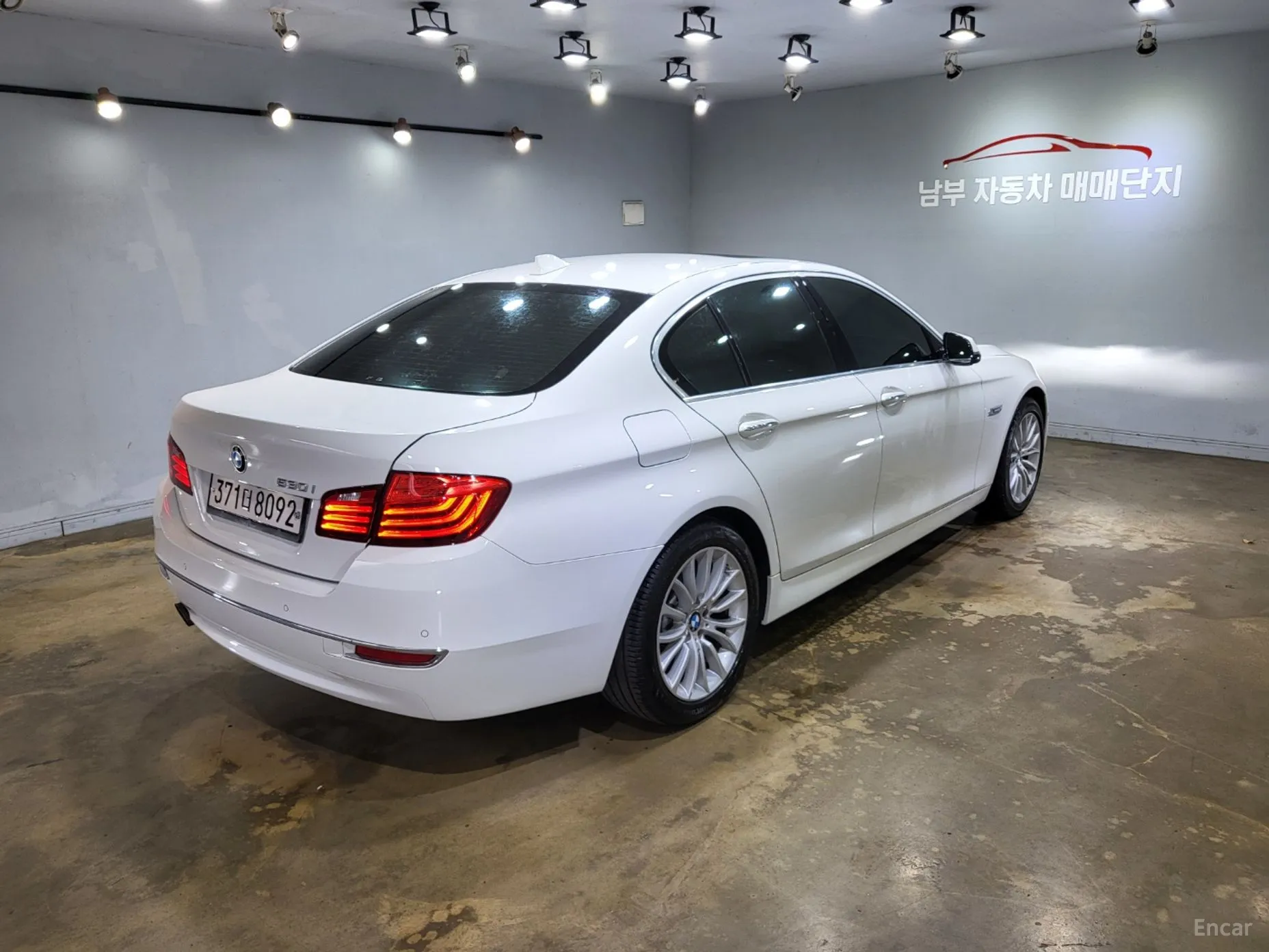 BMW 5 Series (F10) превью 3