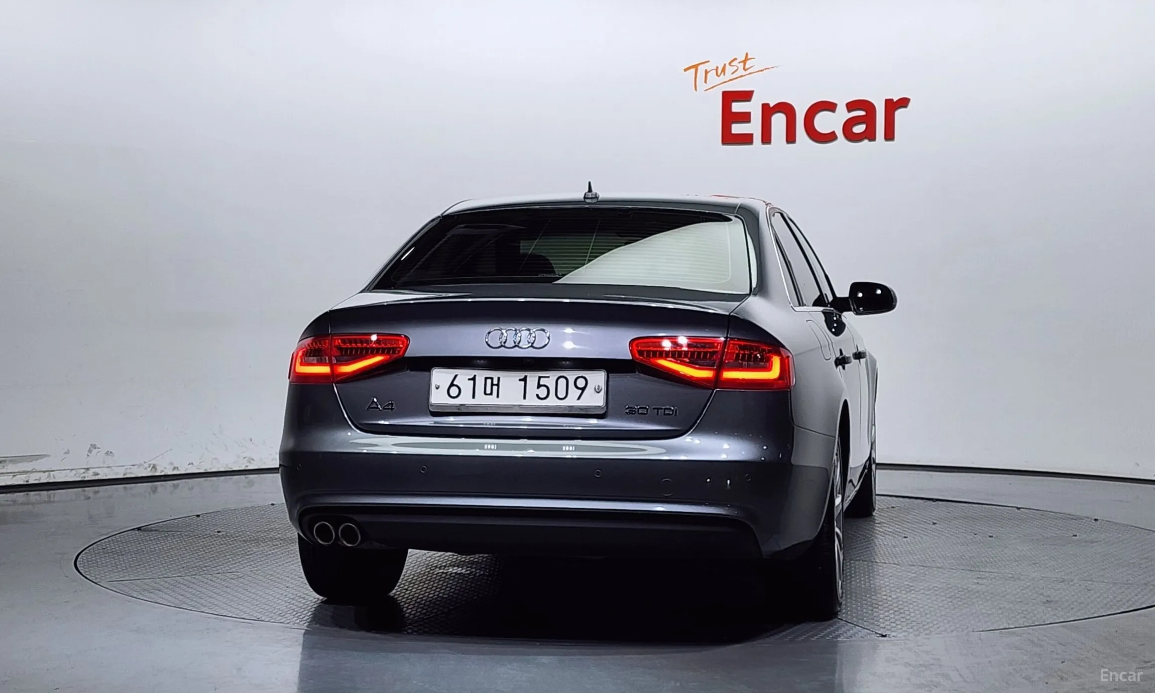 Audi New A4 превью 3