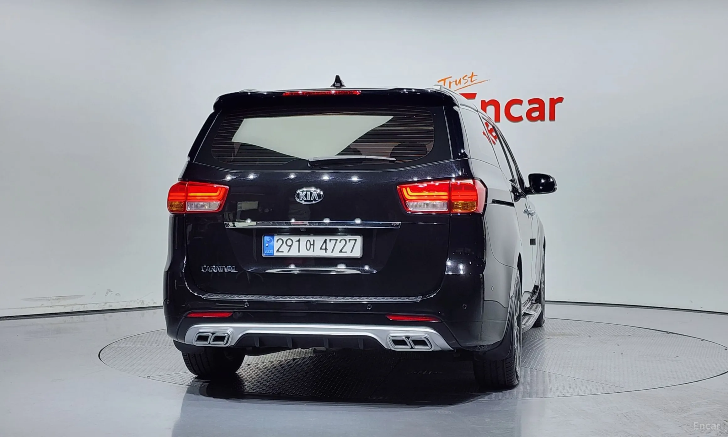 Kia Carnival превью 3