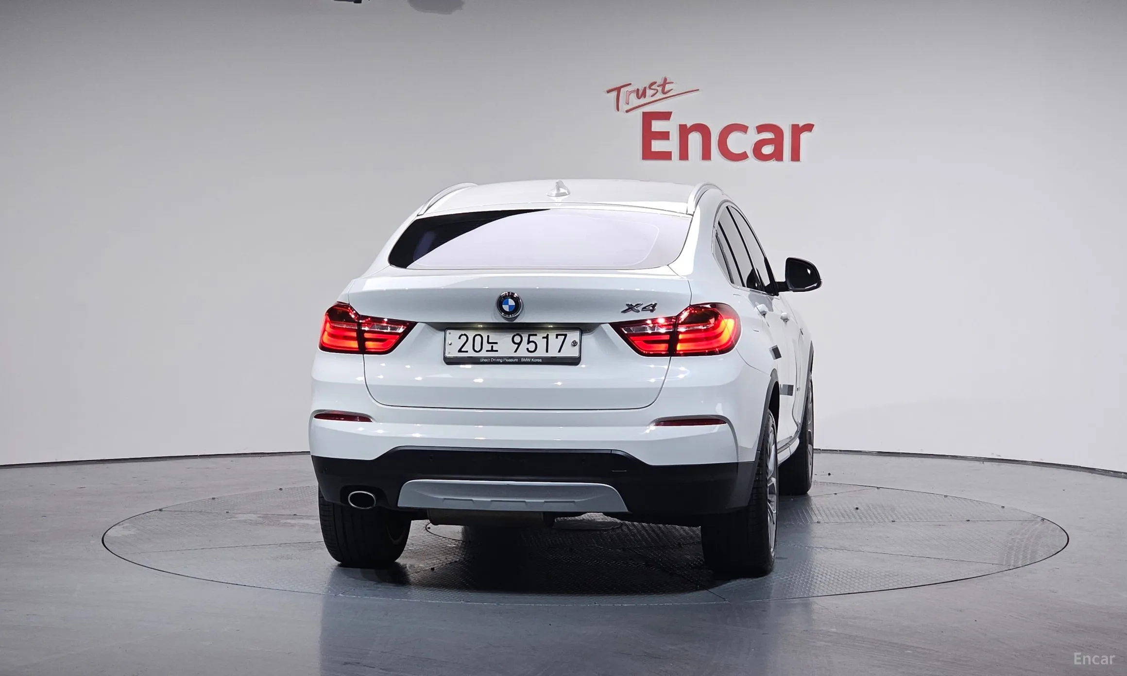 BMW X4 (F26) превью 3