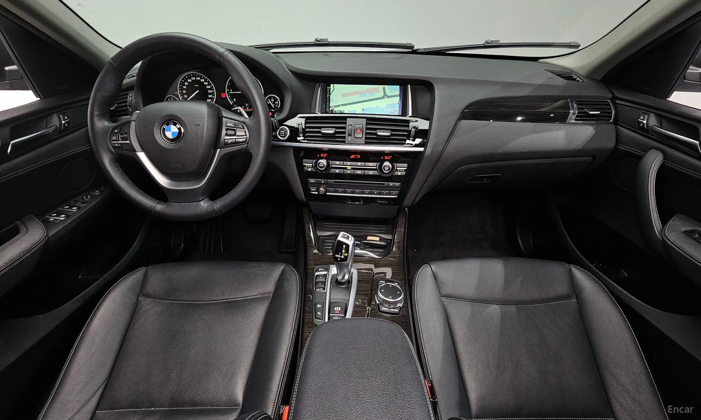 BMW X4 (F26) превью 4