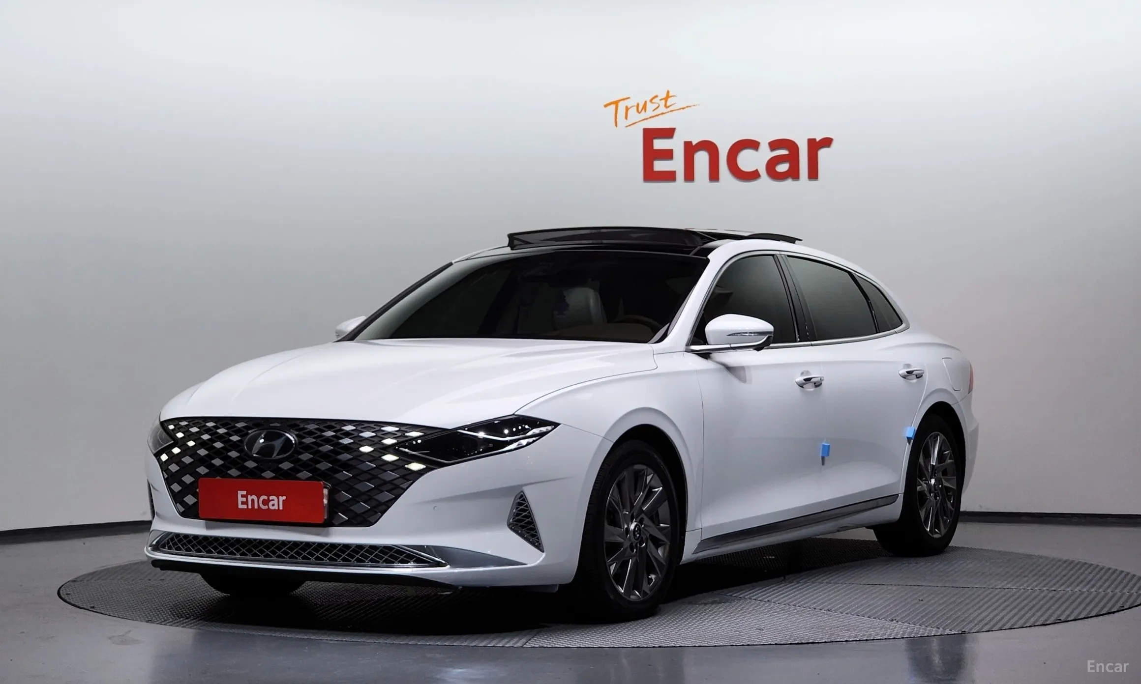 Hyundai Grandeur IG Hybrid