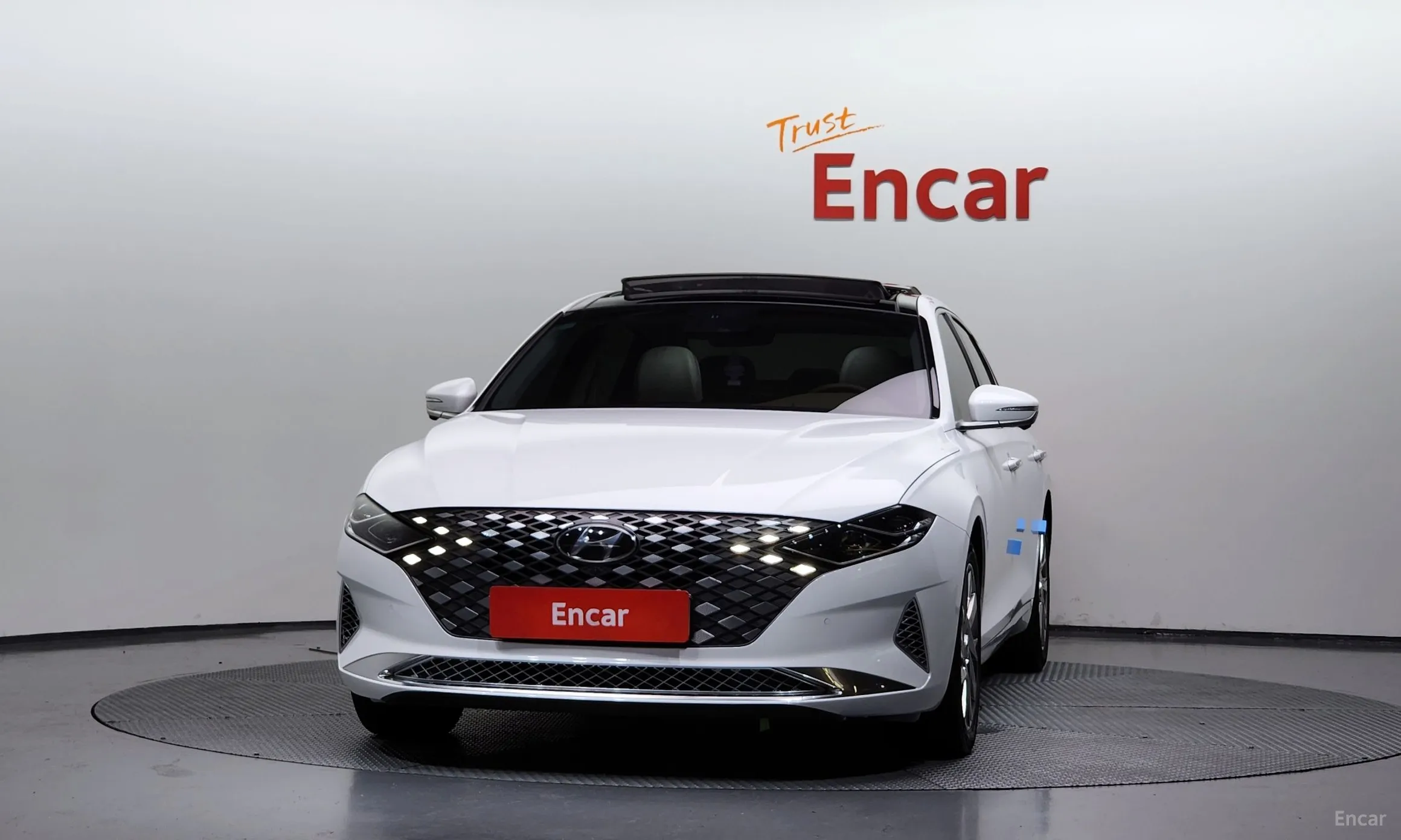 Hyundai Grandeur IG Hybrid