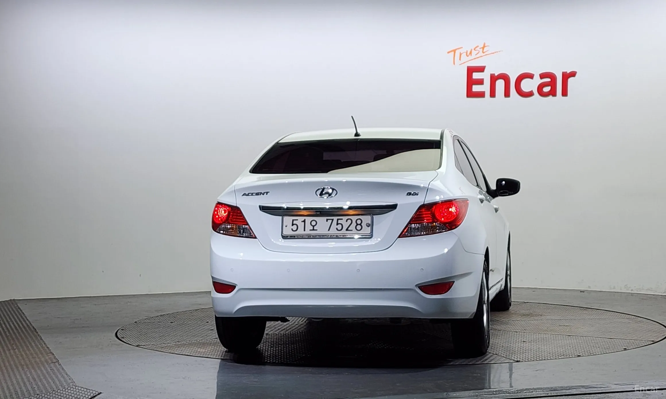 Hyundai Accent (new) превью 3