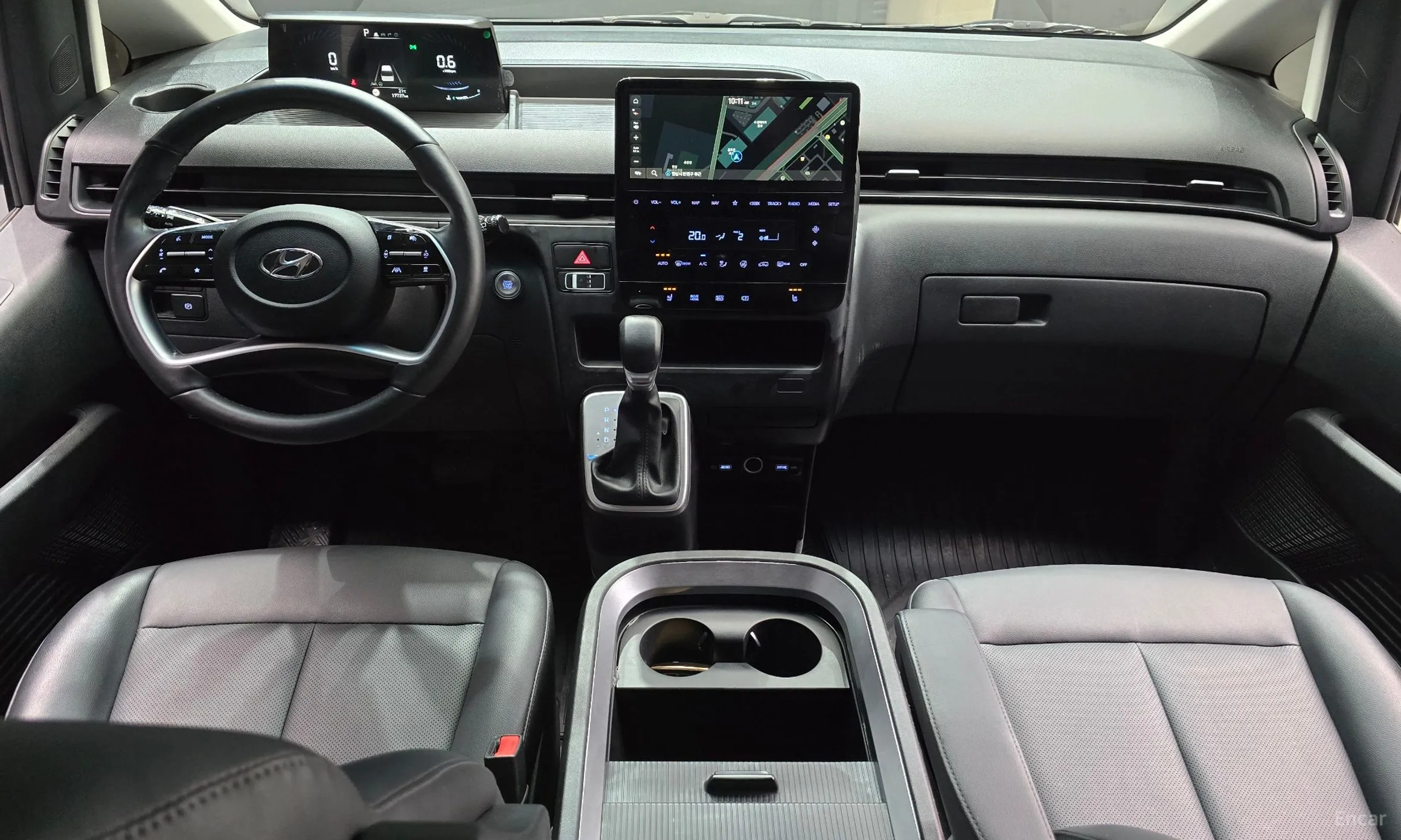 Hyundai Staria превью 4