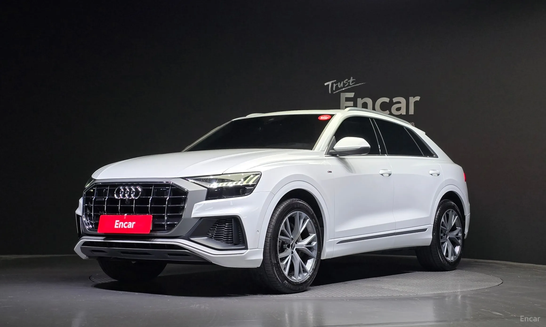 Audi Q8 (4M)