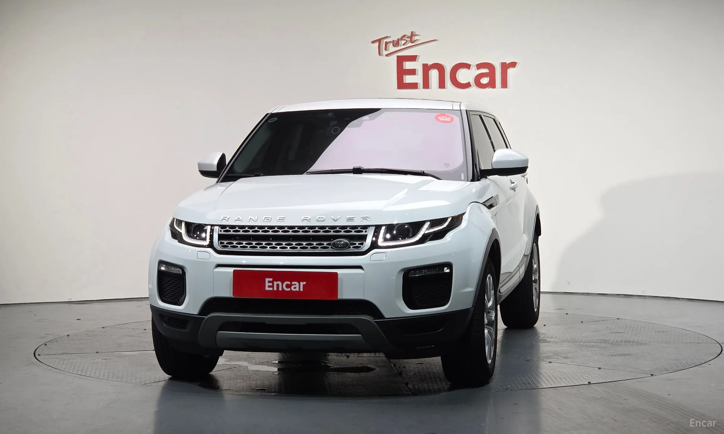 Land Rover Range Rover Evoque превью 2