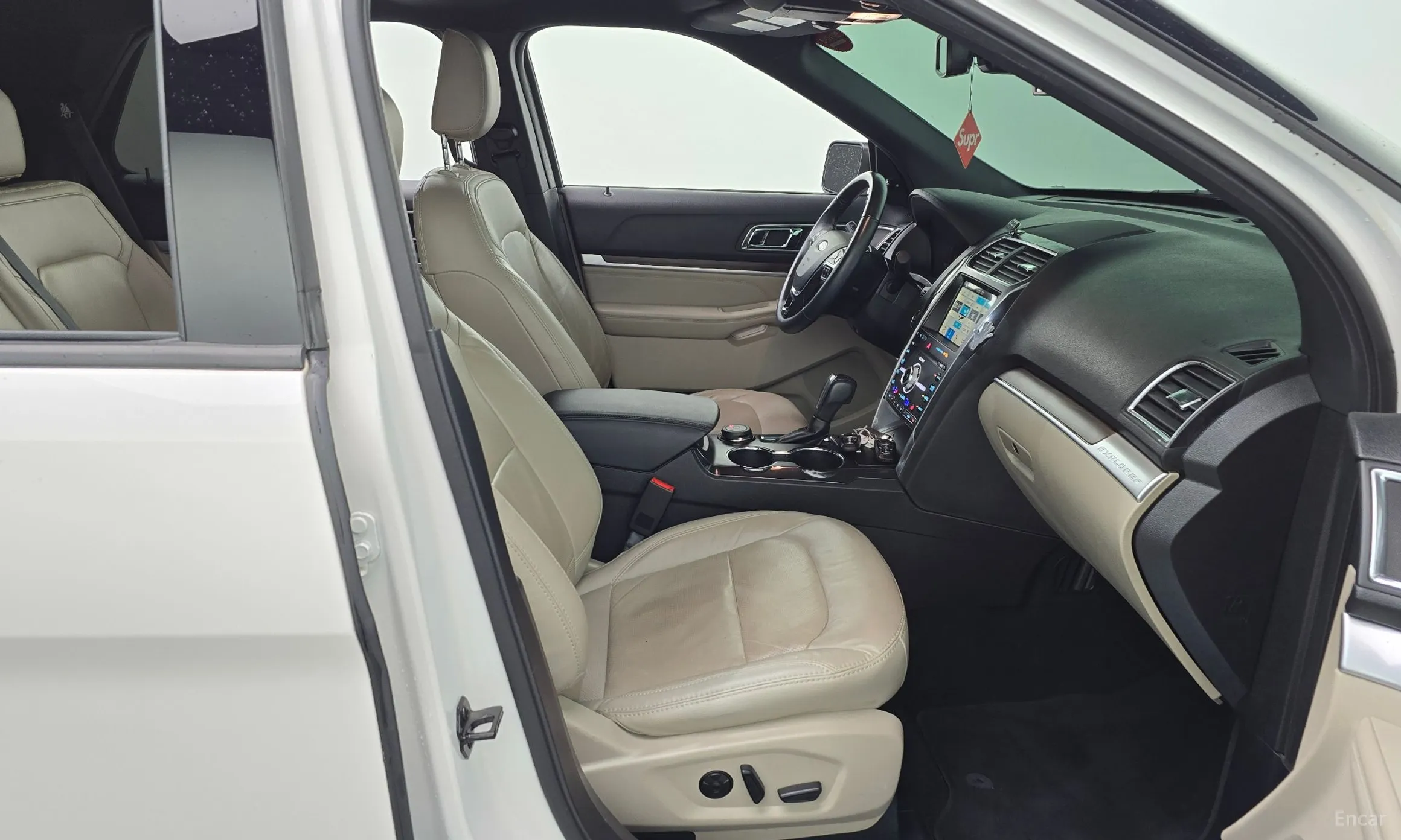 Ford Explorer превью 11