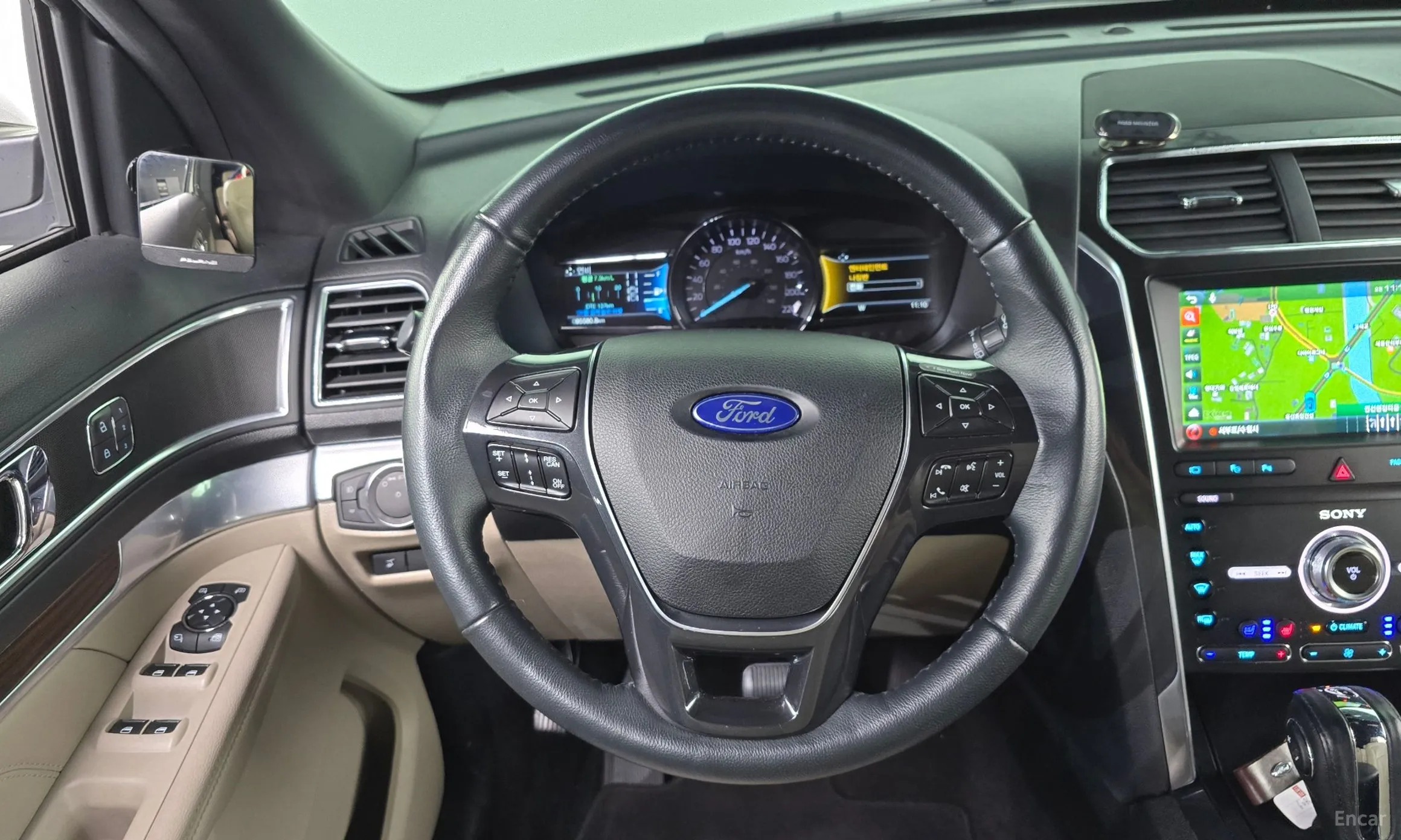 Ford Explorer превью 13