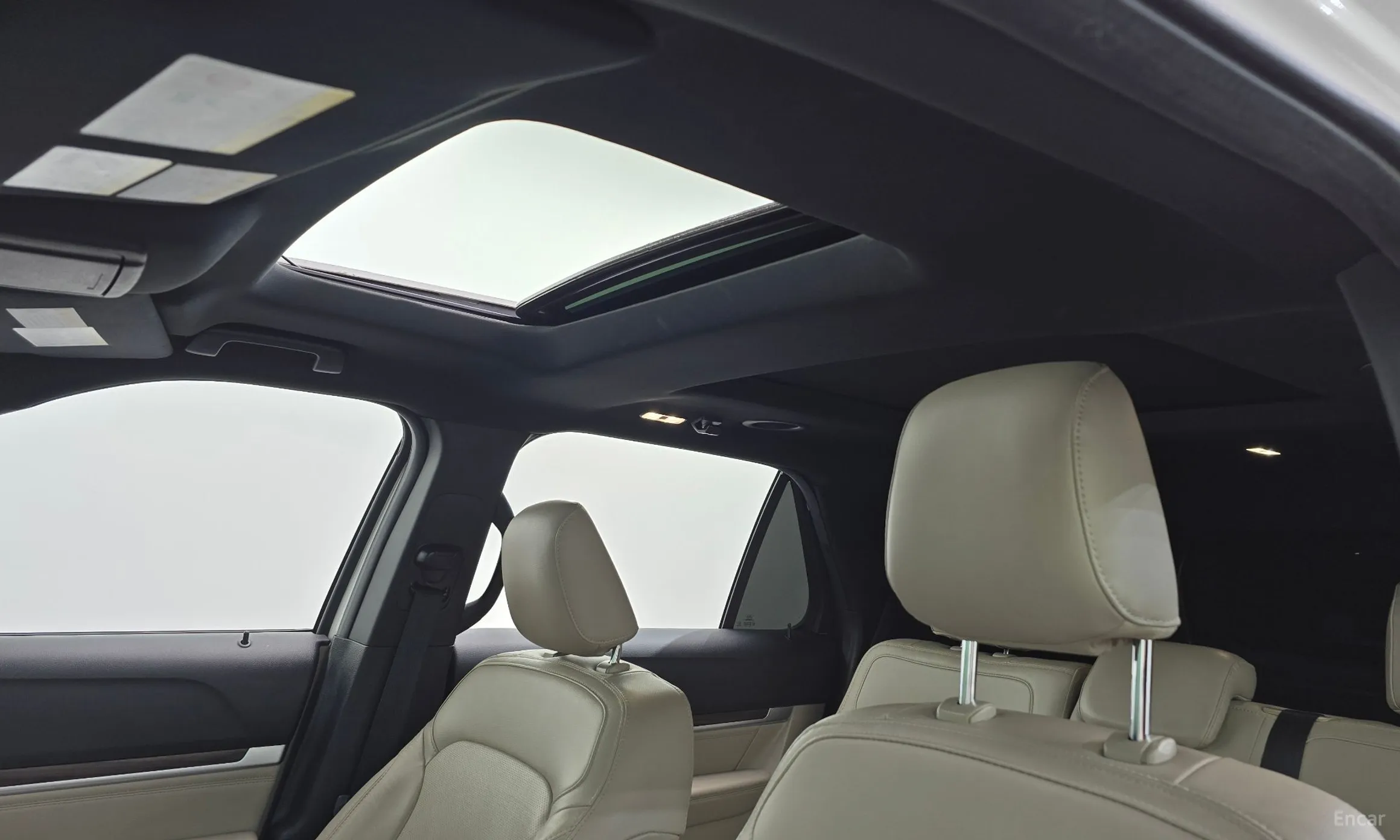 Ford Explorer превью 19