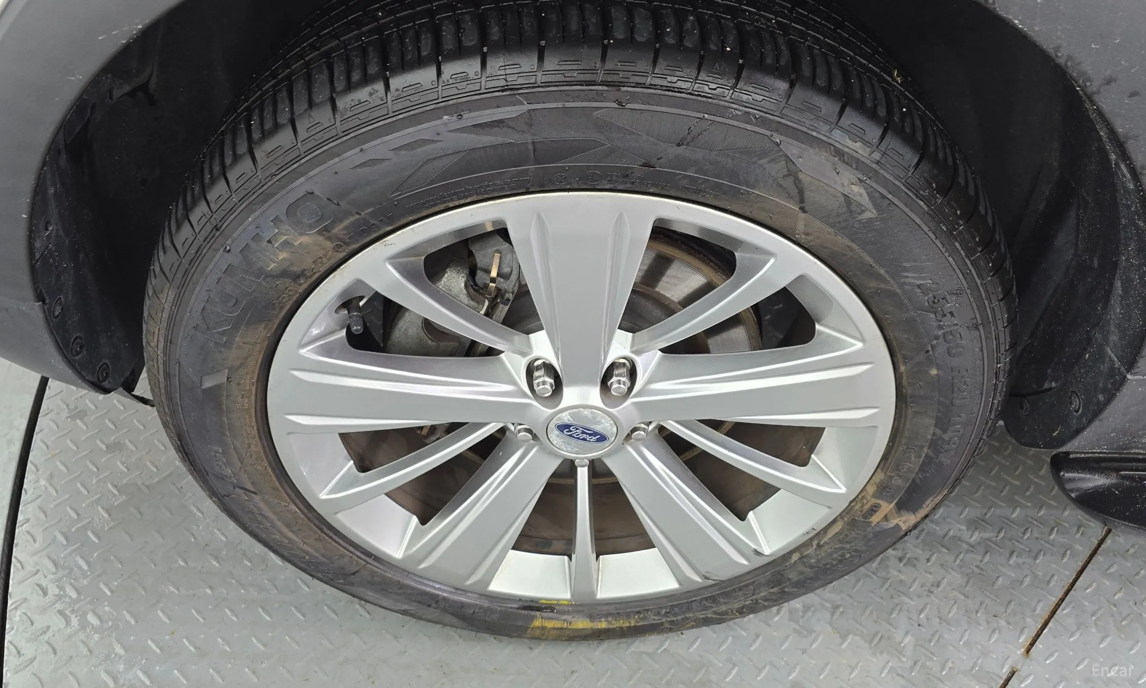 Ford Explorer превью 5