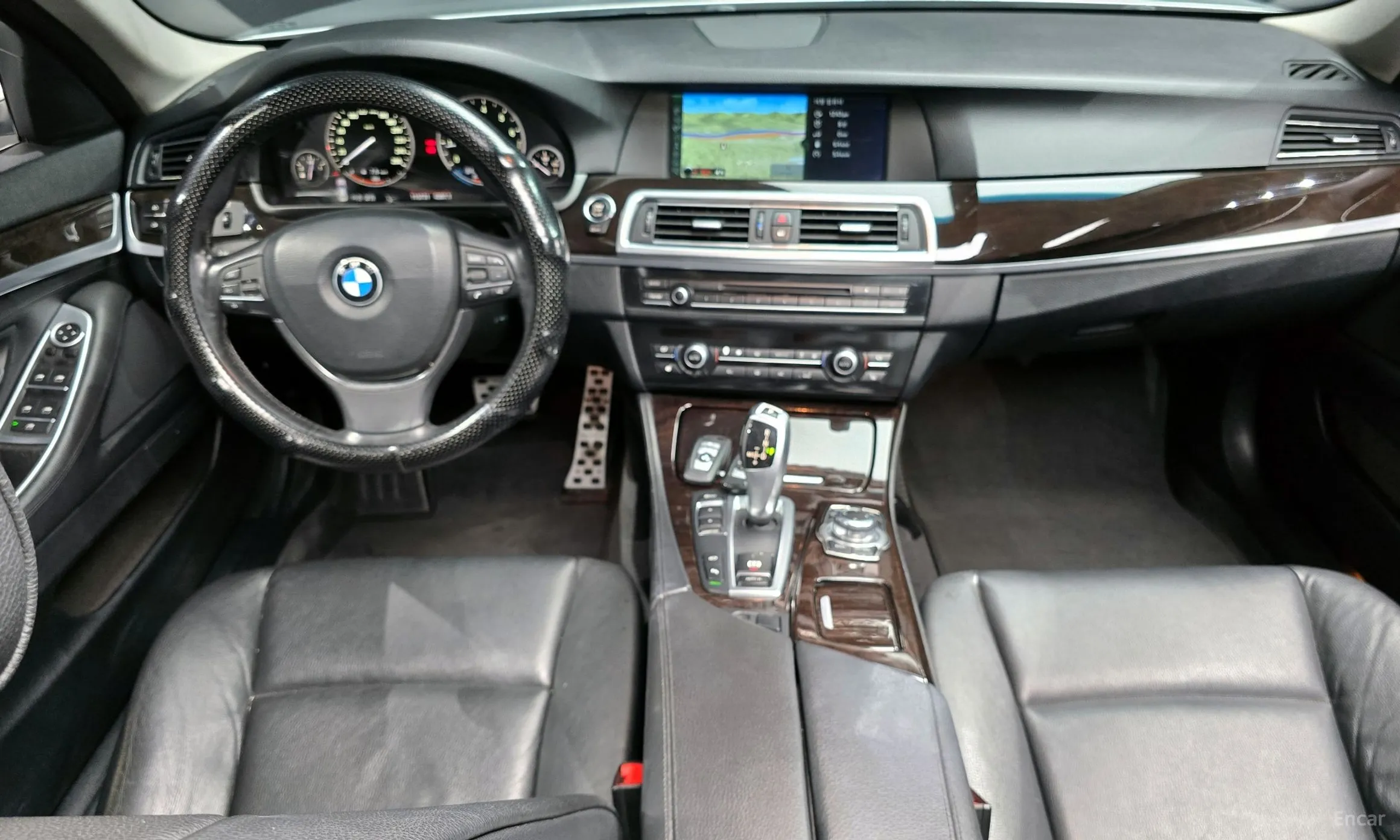 BMW 5 Series (F10) превью 4