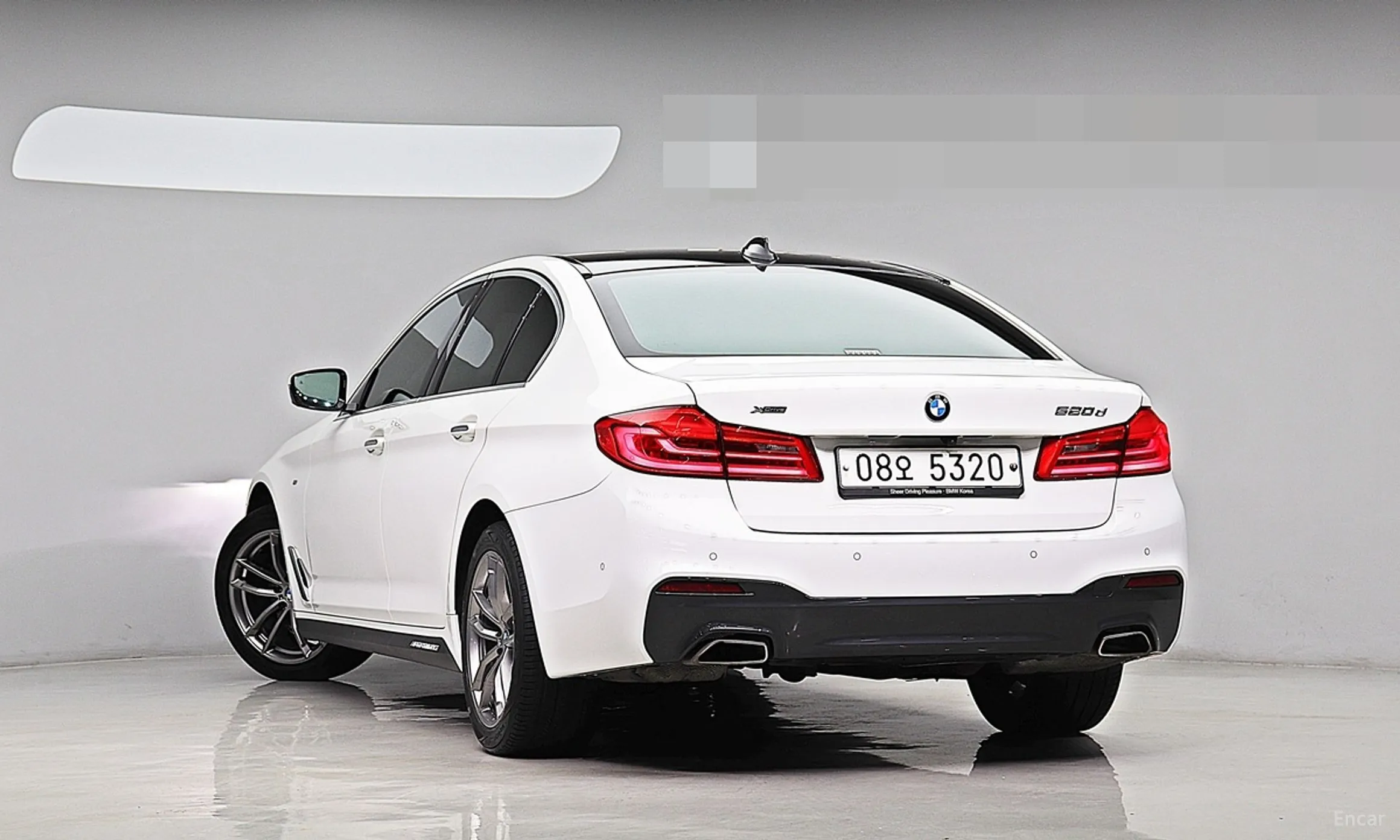 BMW 5 Series (G30) превью 3