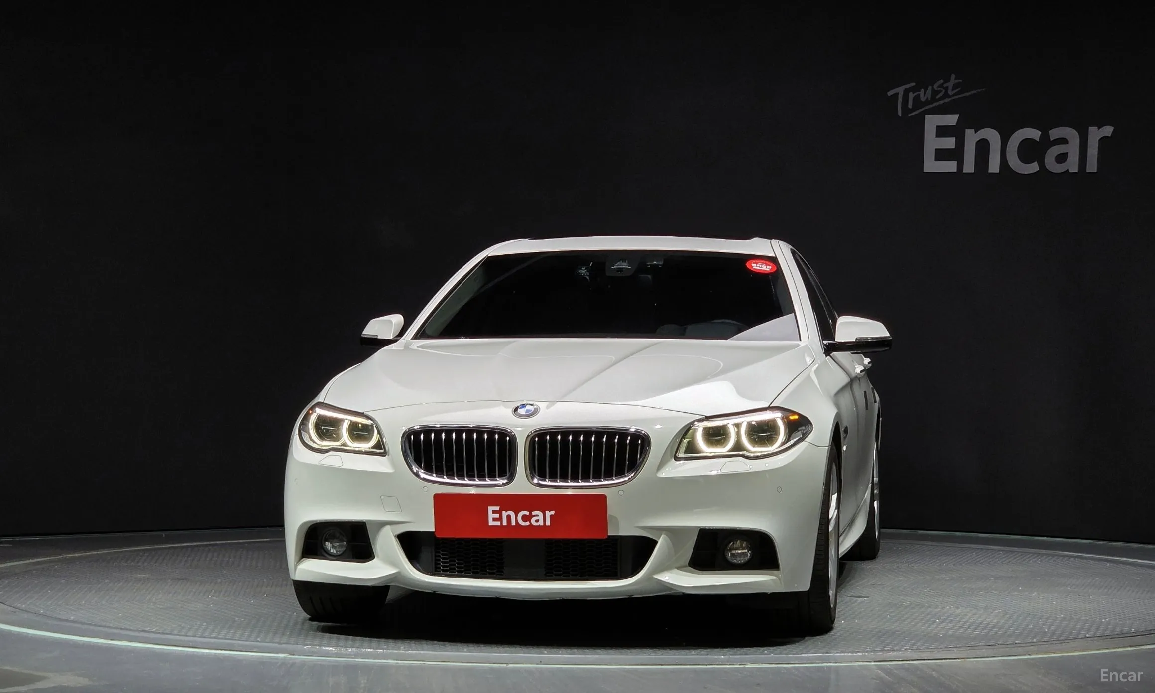 BMW 5 Series (F10) превью 2