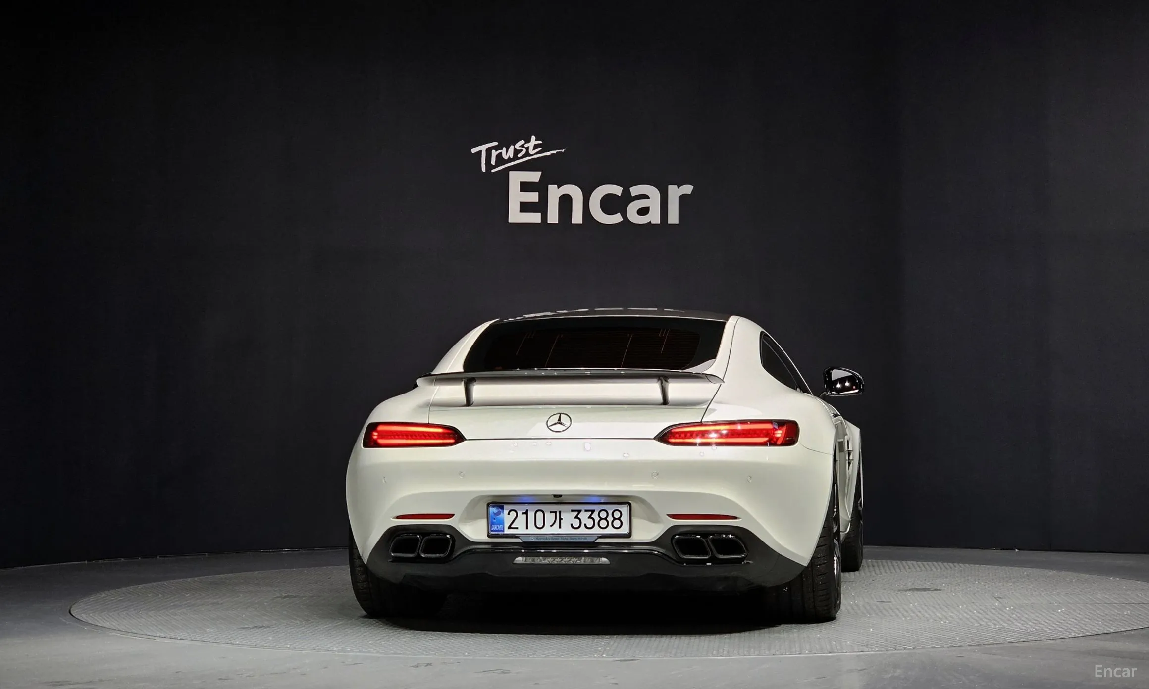 Mercedes Benz AMG GT превью 3