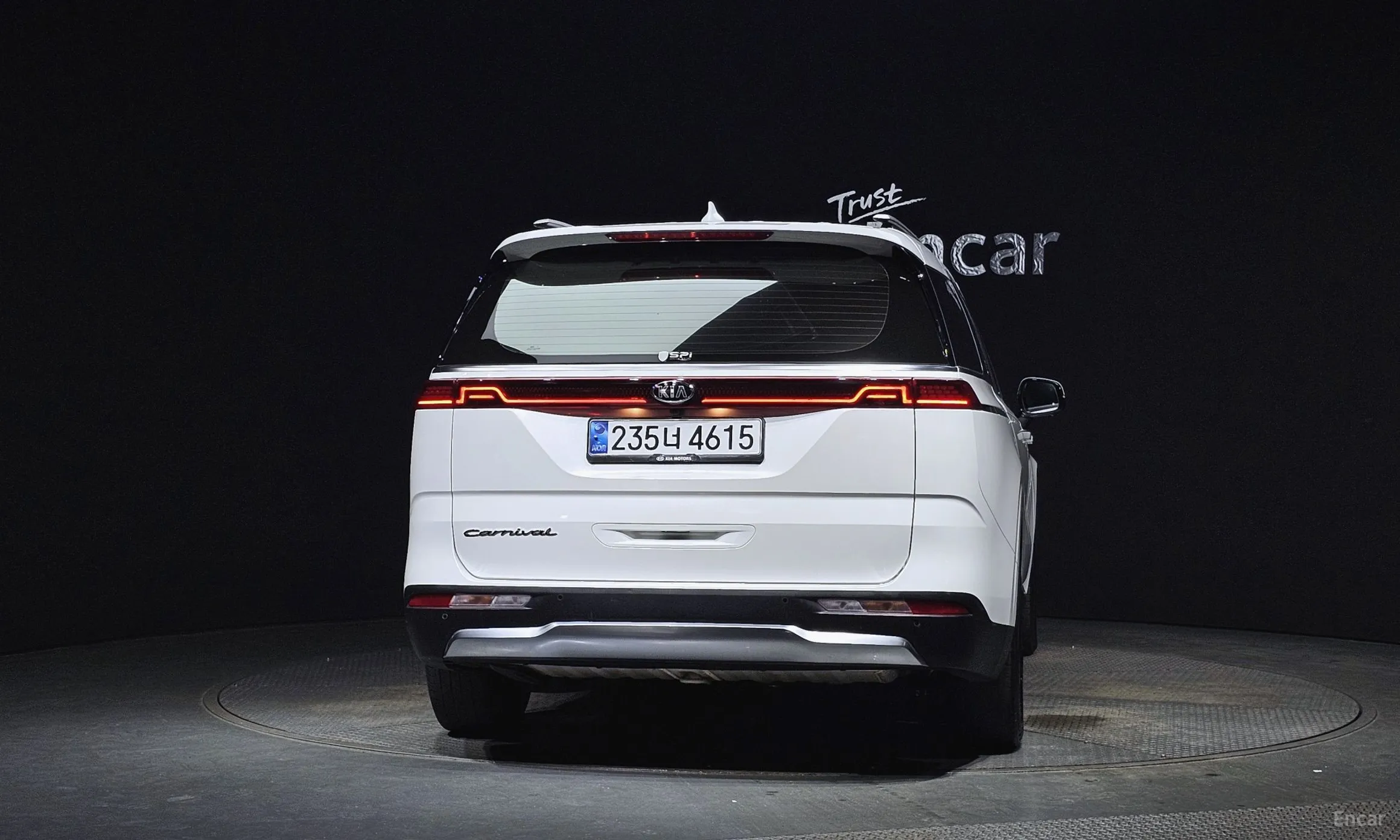 Kia Carnival Gen 4 превью 3