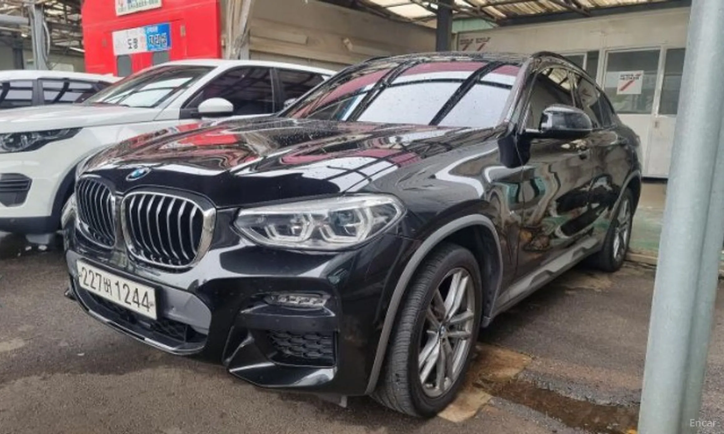 X4 (G02)
