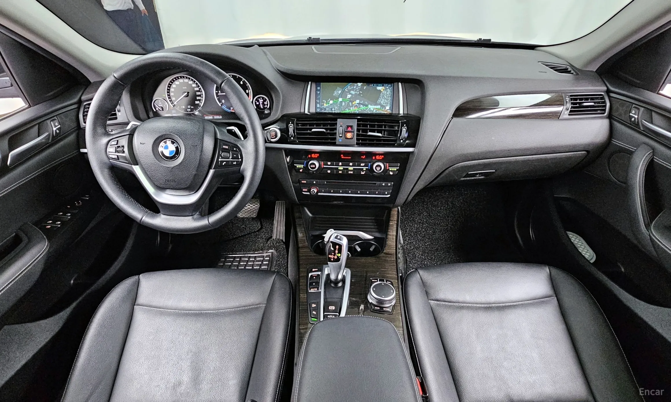 BMW X4 (F26) превью 4