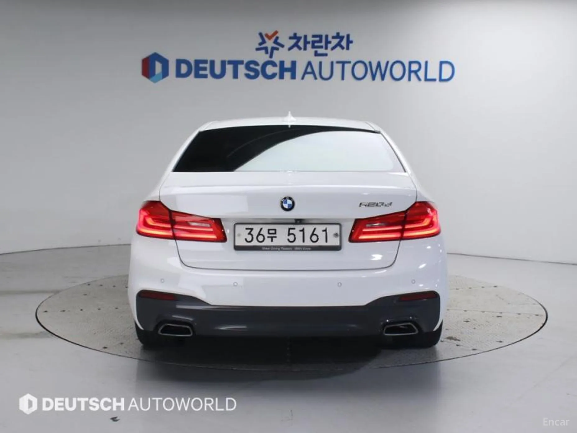 BMW 5 Series (G30) превью 3