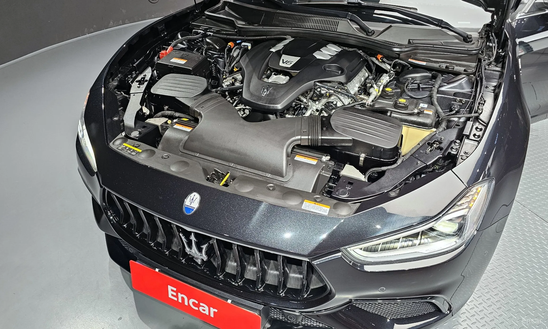 Maserati Ghibli превью 6
