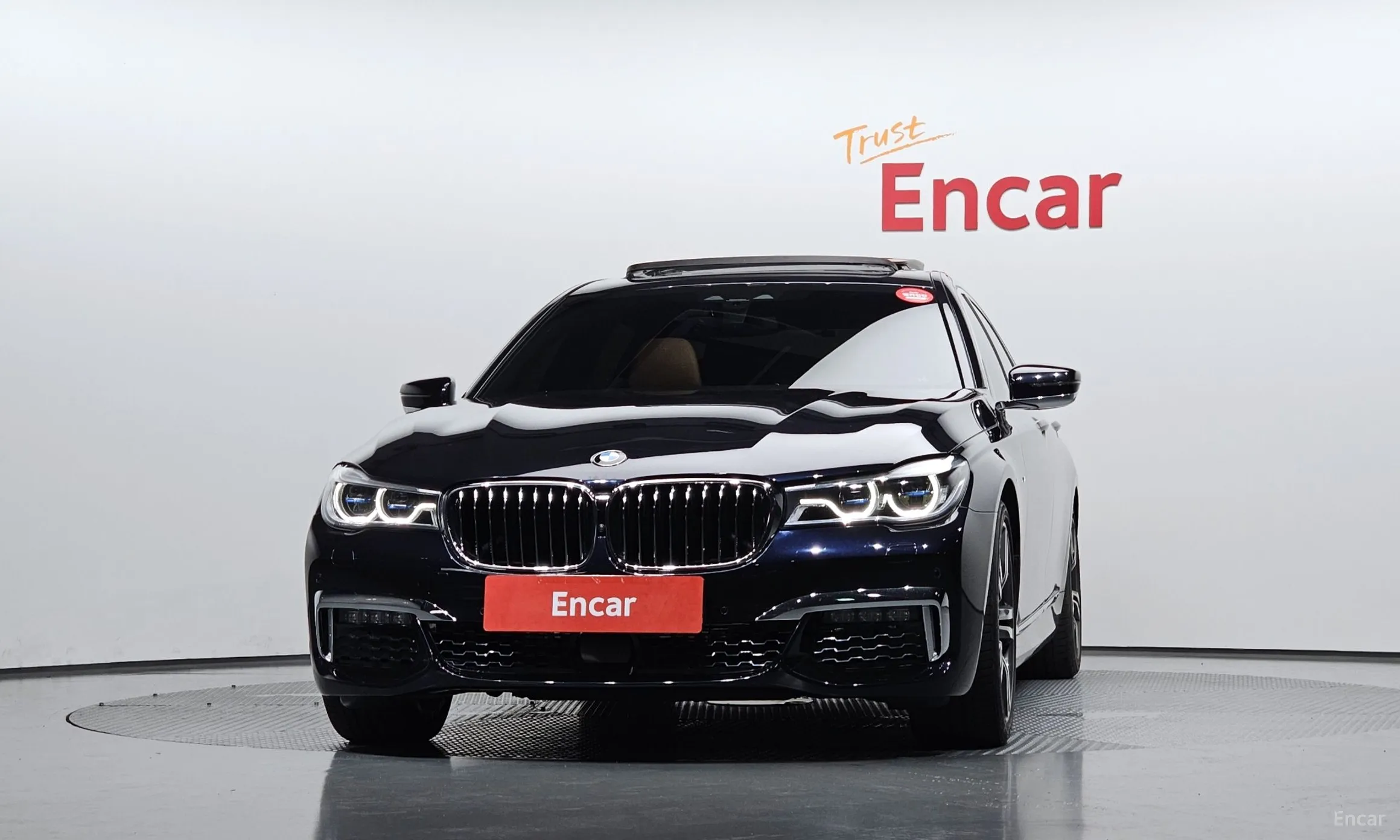 BMW 7 Series (G11) превью 2