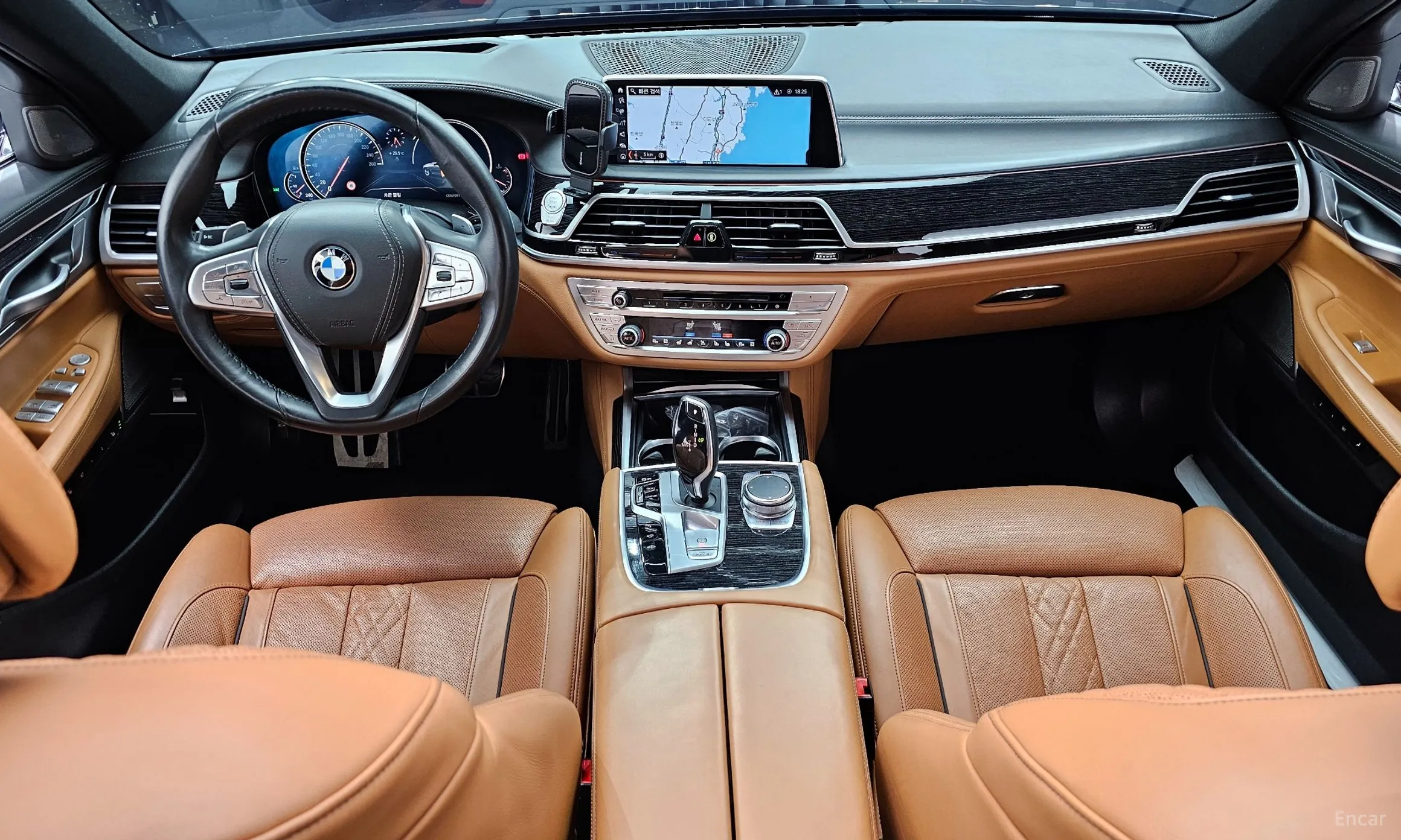 BMW 7 Series (G11) превью 4