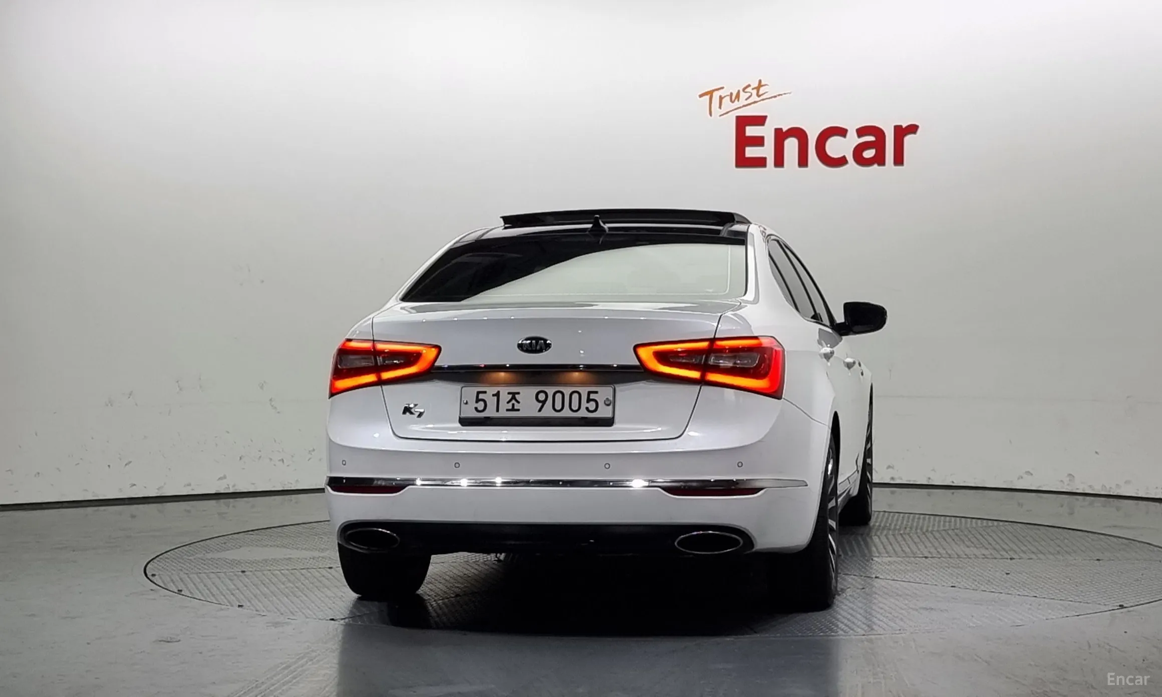 Kia K7 превью 3