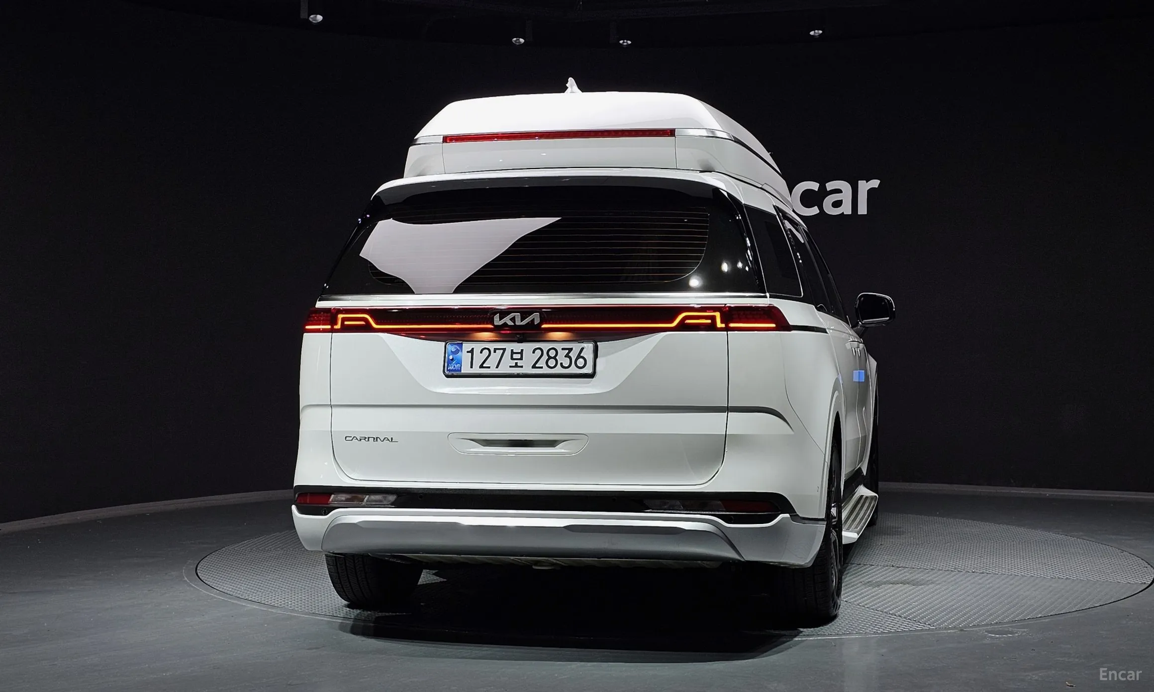Kia Carnival Gen 4 превью 3