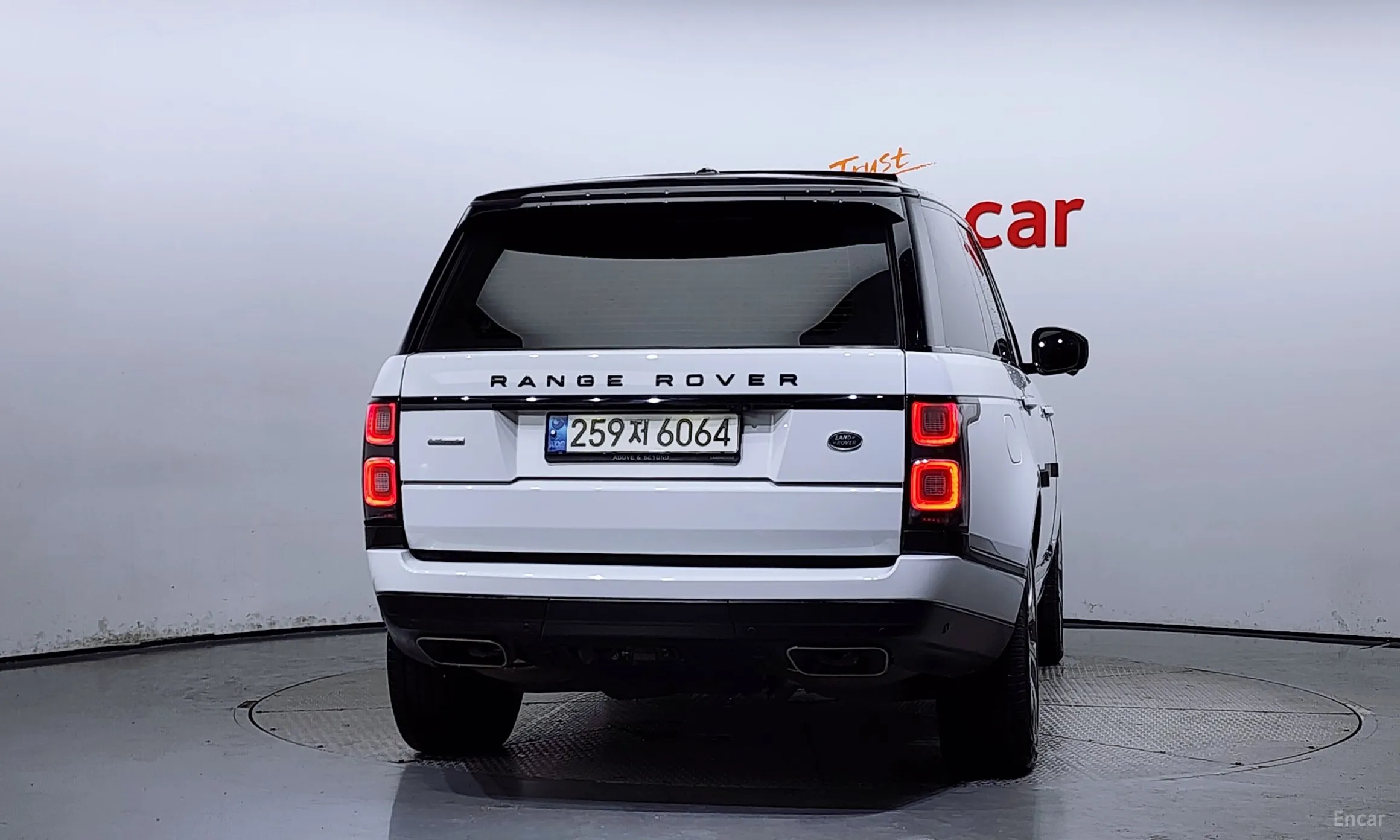 Land Rover Range Rover 4th Generation превью 3