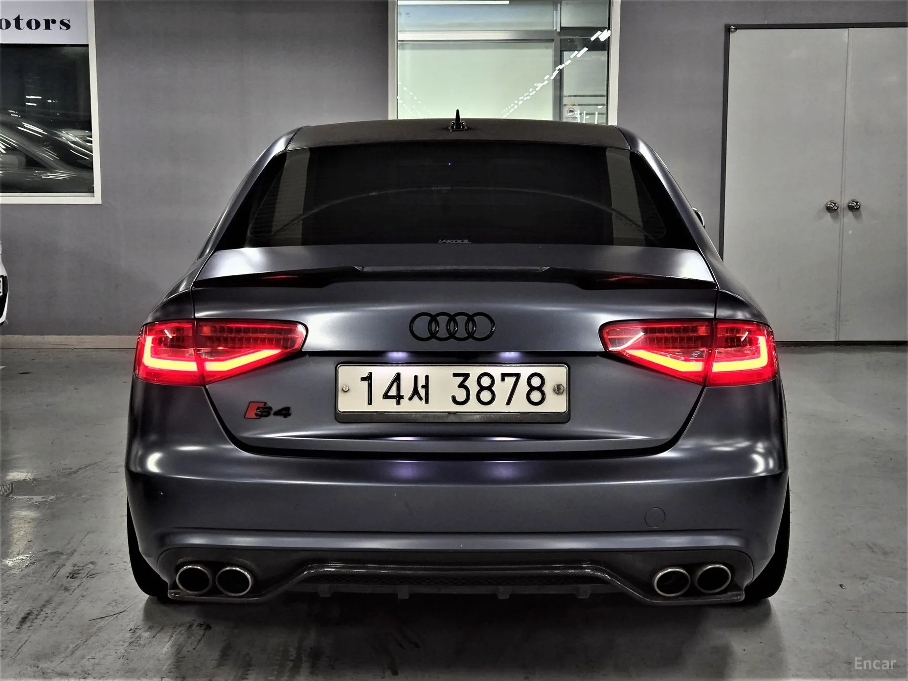 Audi New A4 превью 3