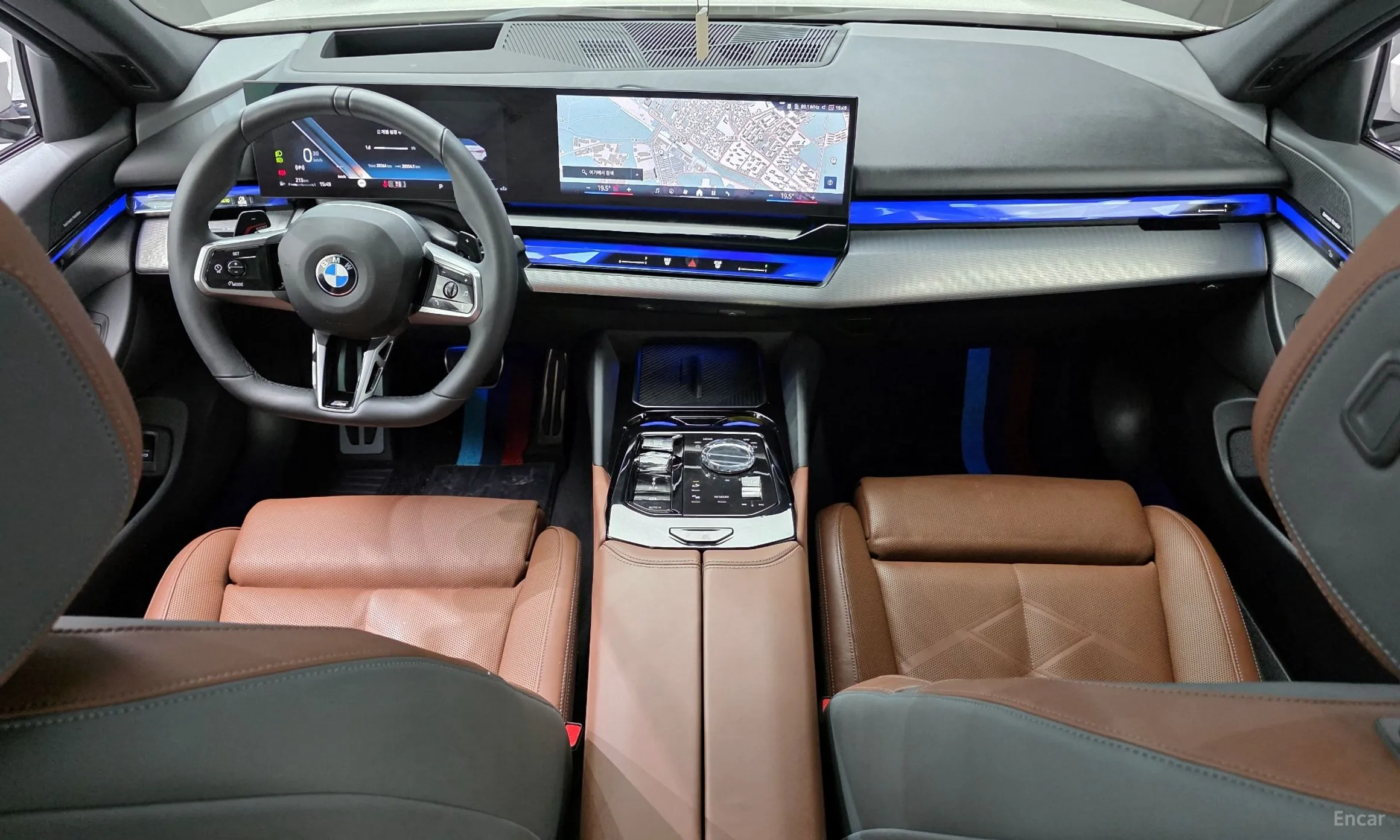BMW 5 Series (G60) превью 4