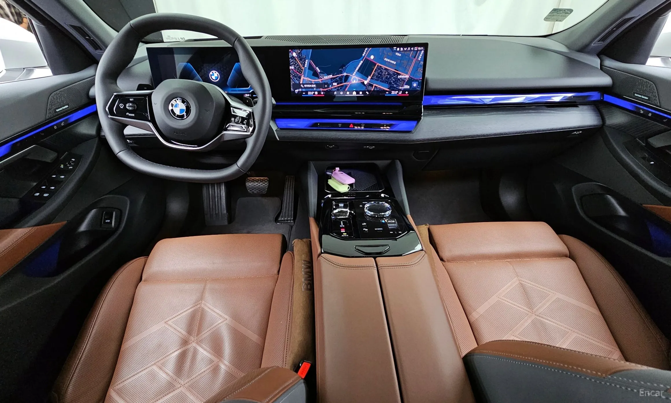 BMW 5 Series (G60) превью 4