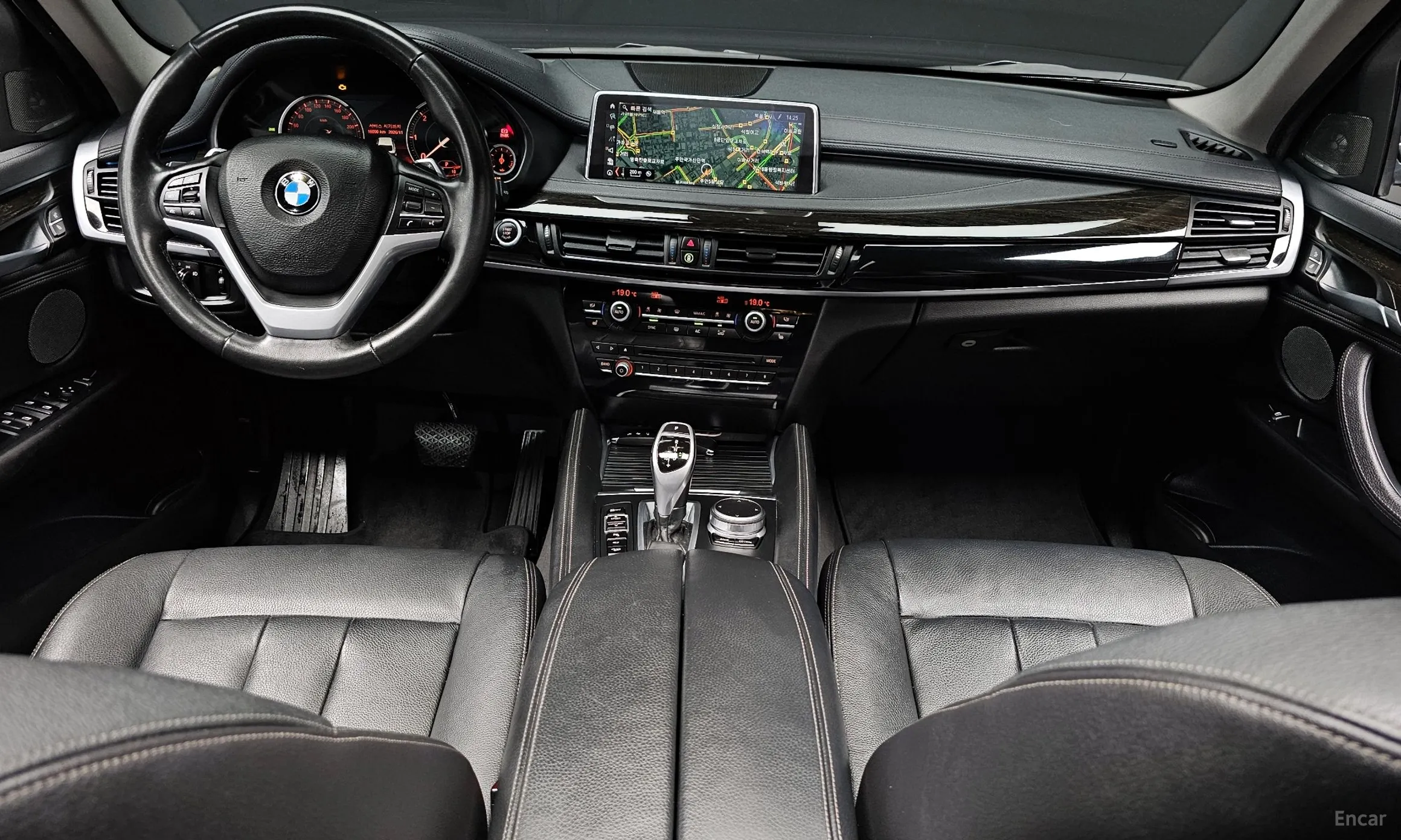 BMW X6 (F16) превью 4