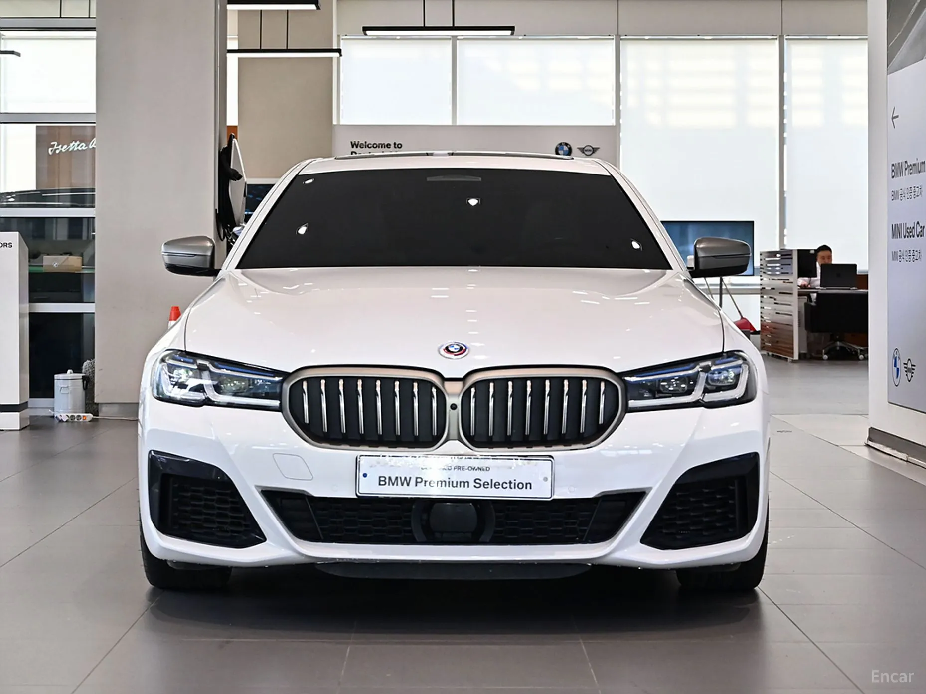BMW 5 Series (G30) превью 2