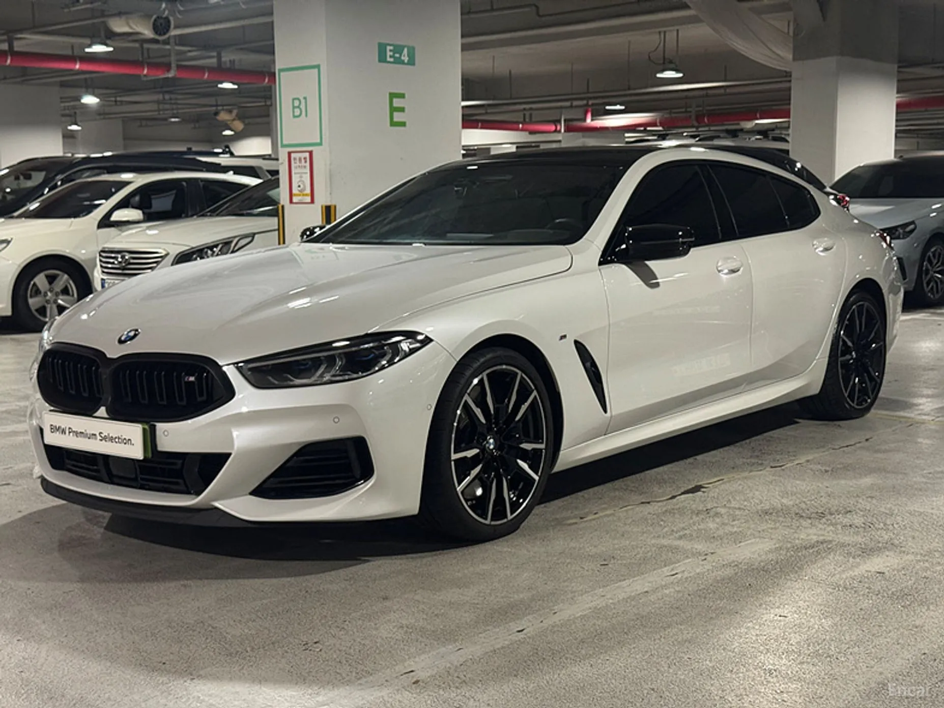 BMW 8-series (G15)