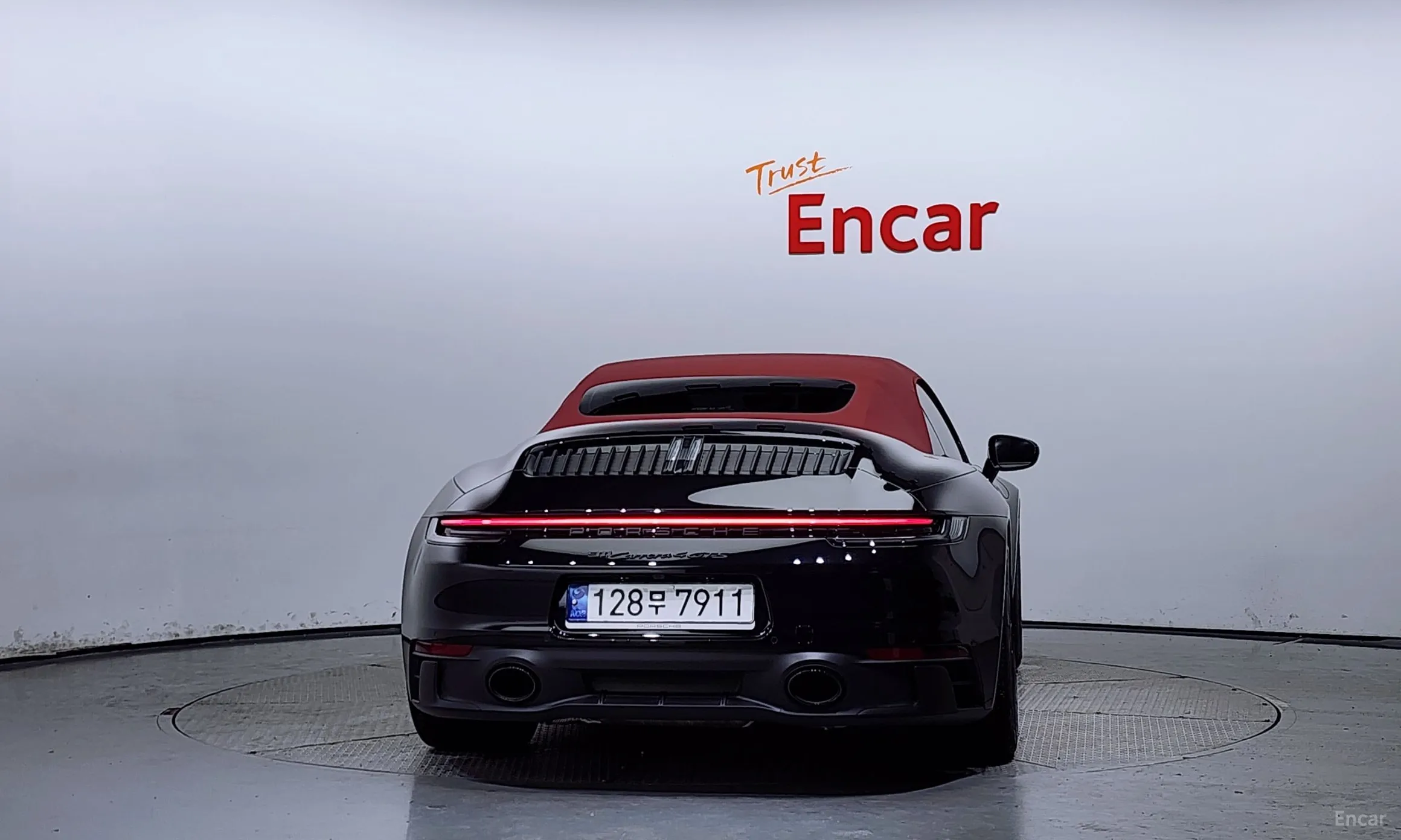 Porsche 911 (992) превью 3