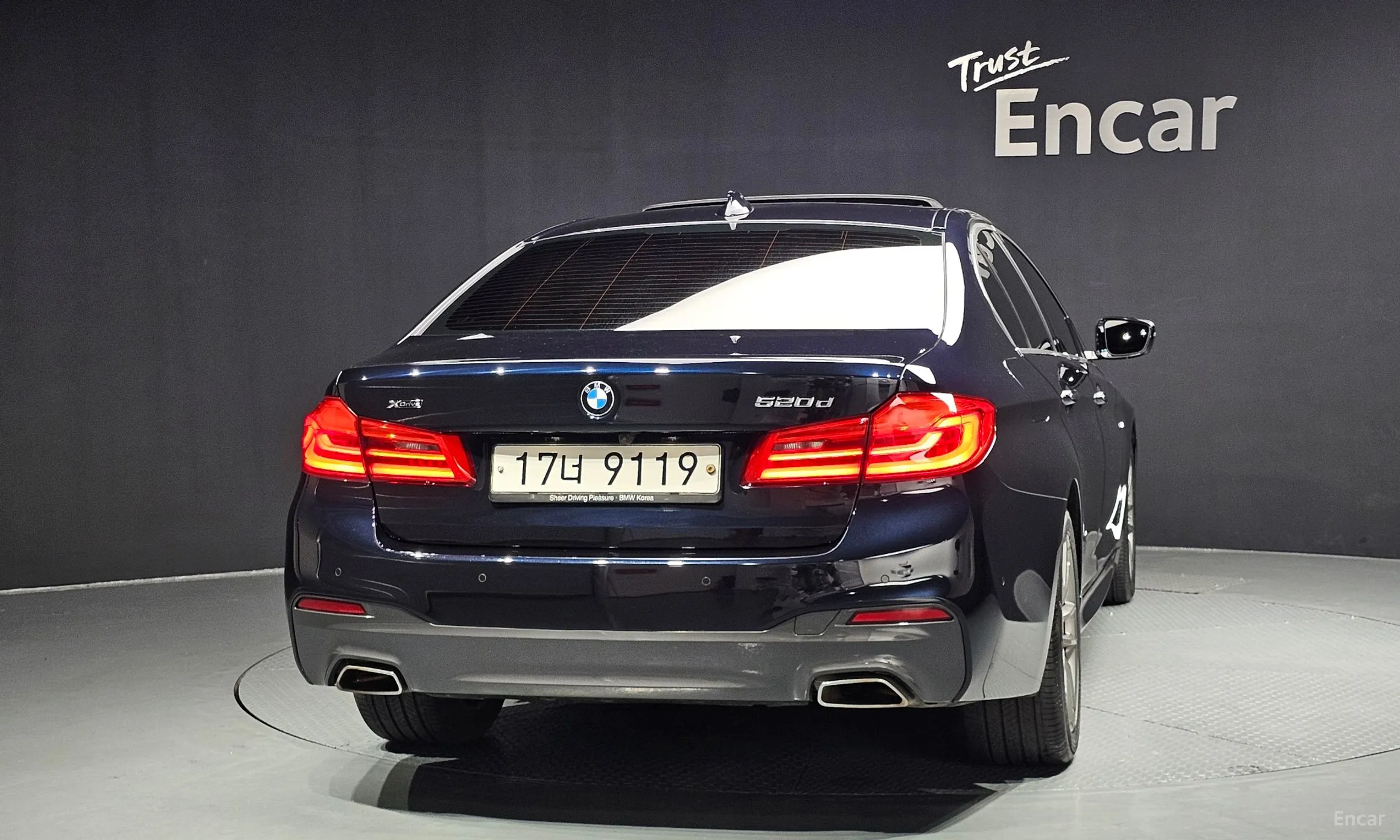 BMW 5 Series (G30) превью 3