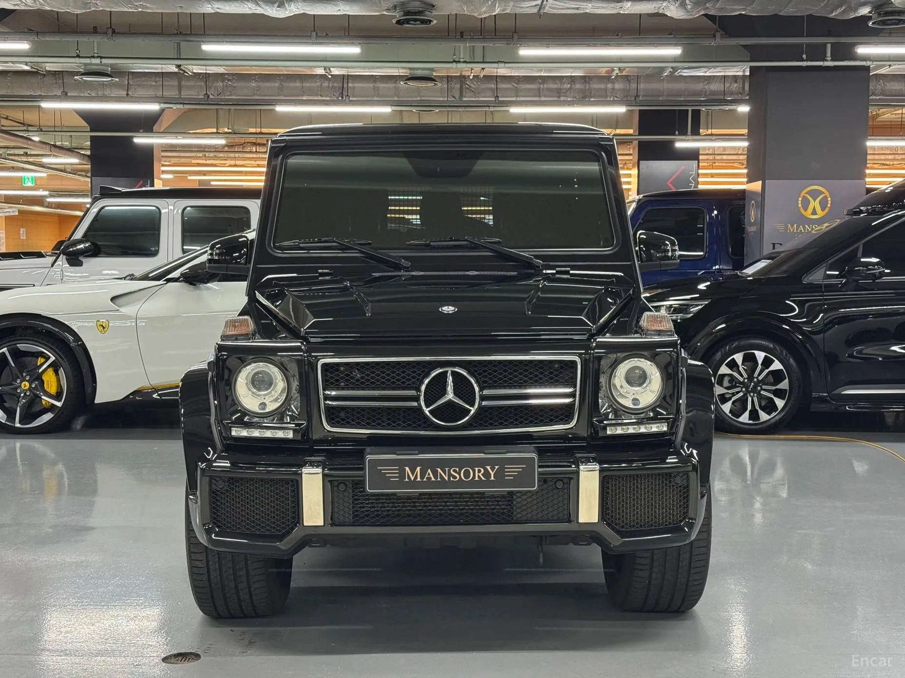 Mercedes Benz G-Class W463