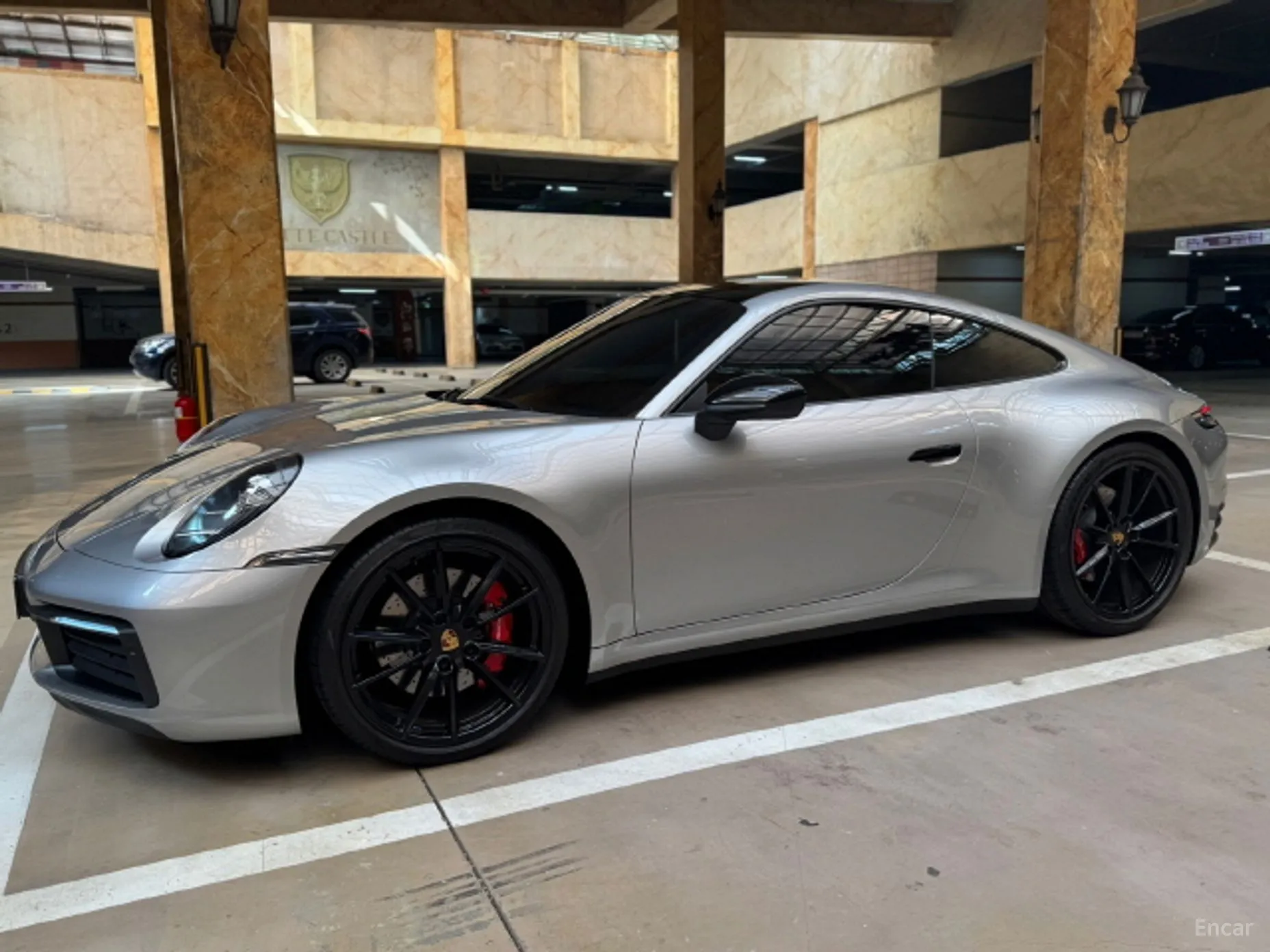 Porsche 911 (992) превью 3