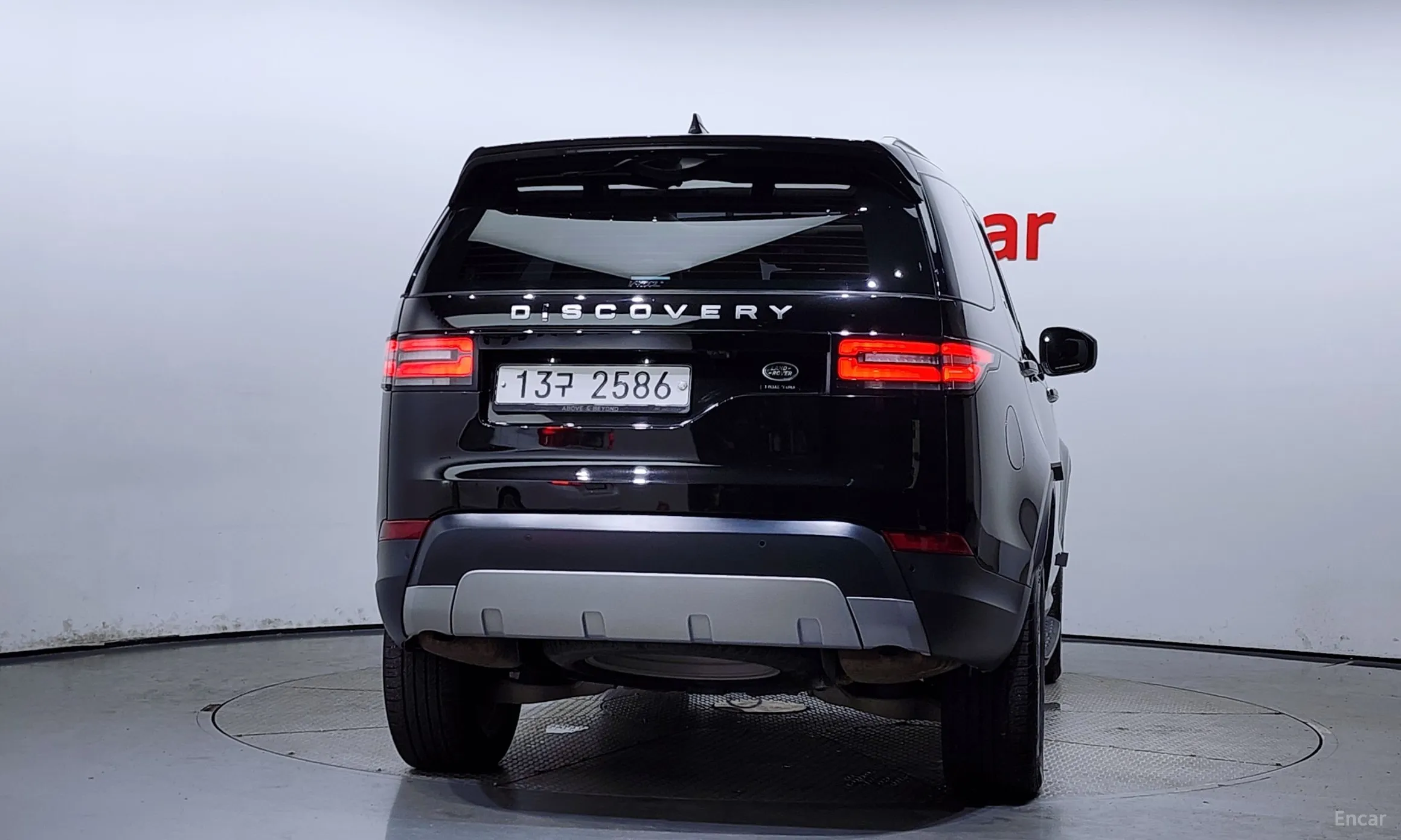 Land Rover Discovery 5 превью 3