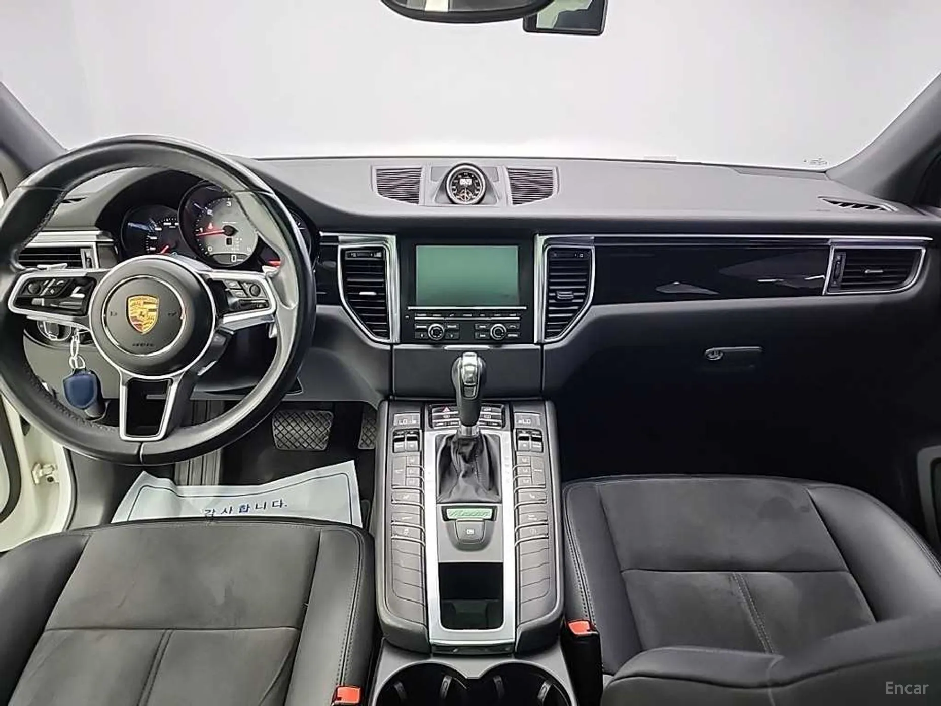 Porsche Macan превью 4