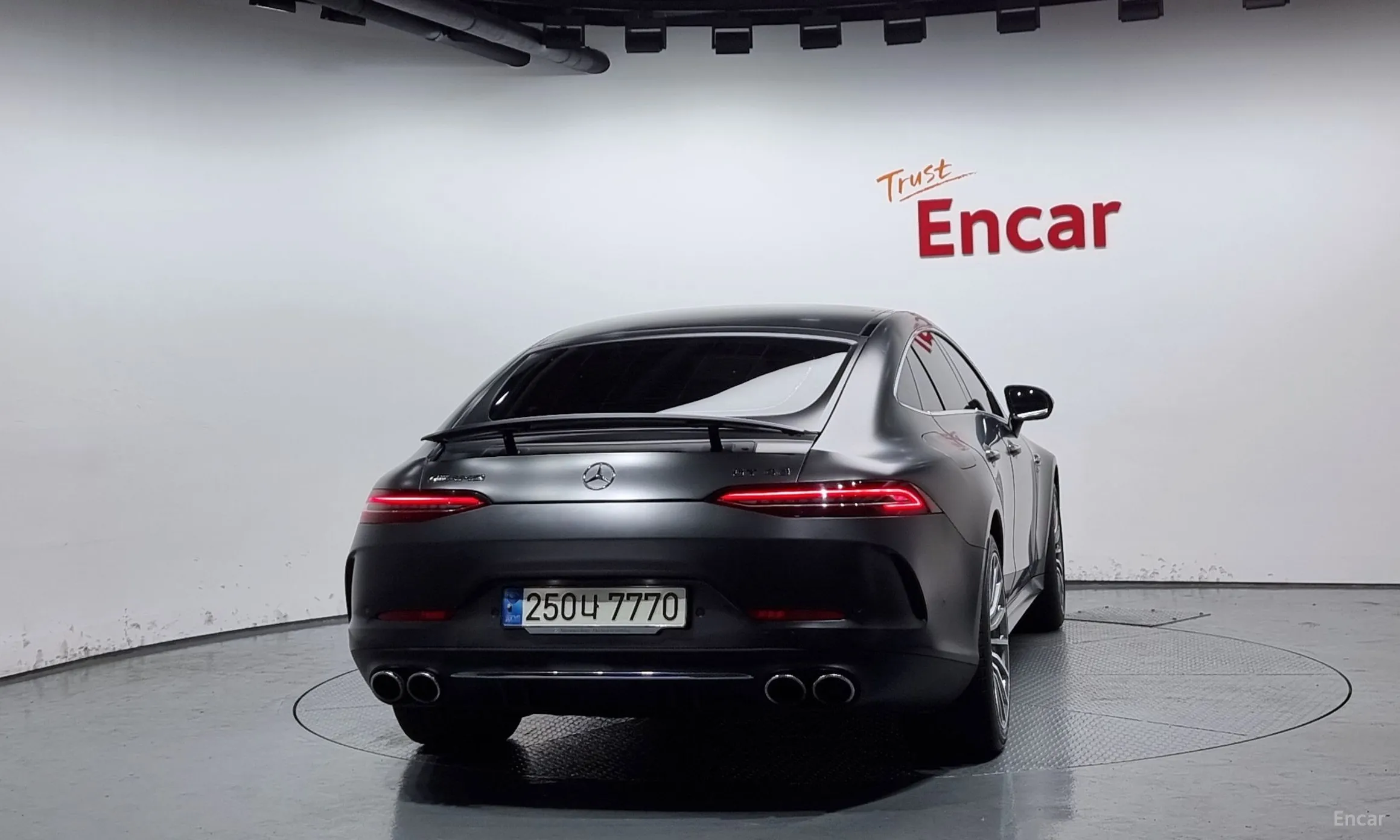 Mercedes Benz AMG GT превью 3