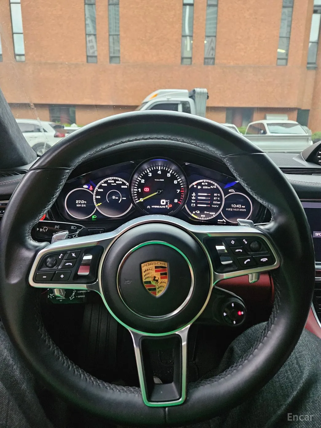Porsche Panamera (971) превью 3
