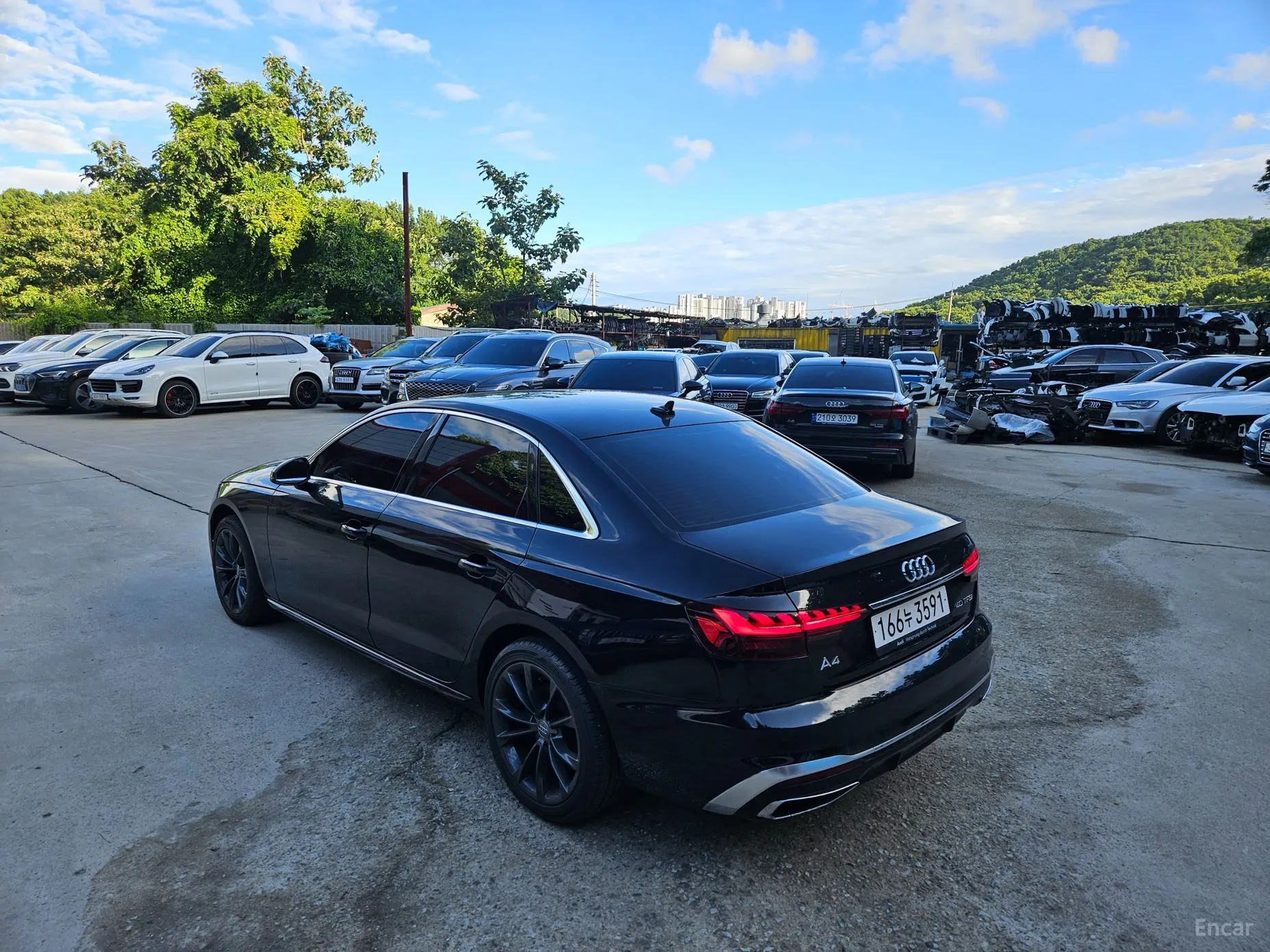 Audi A4 (B9)