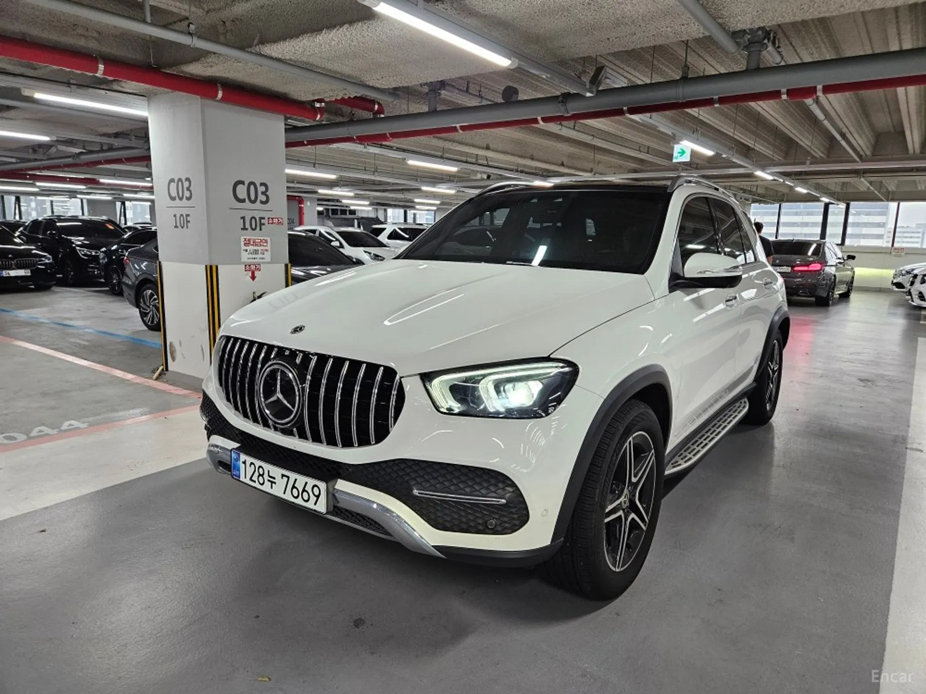 Mercedes Benz GLE-Class W167