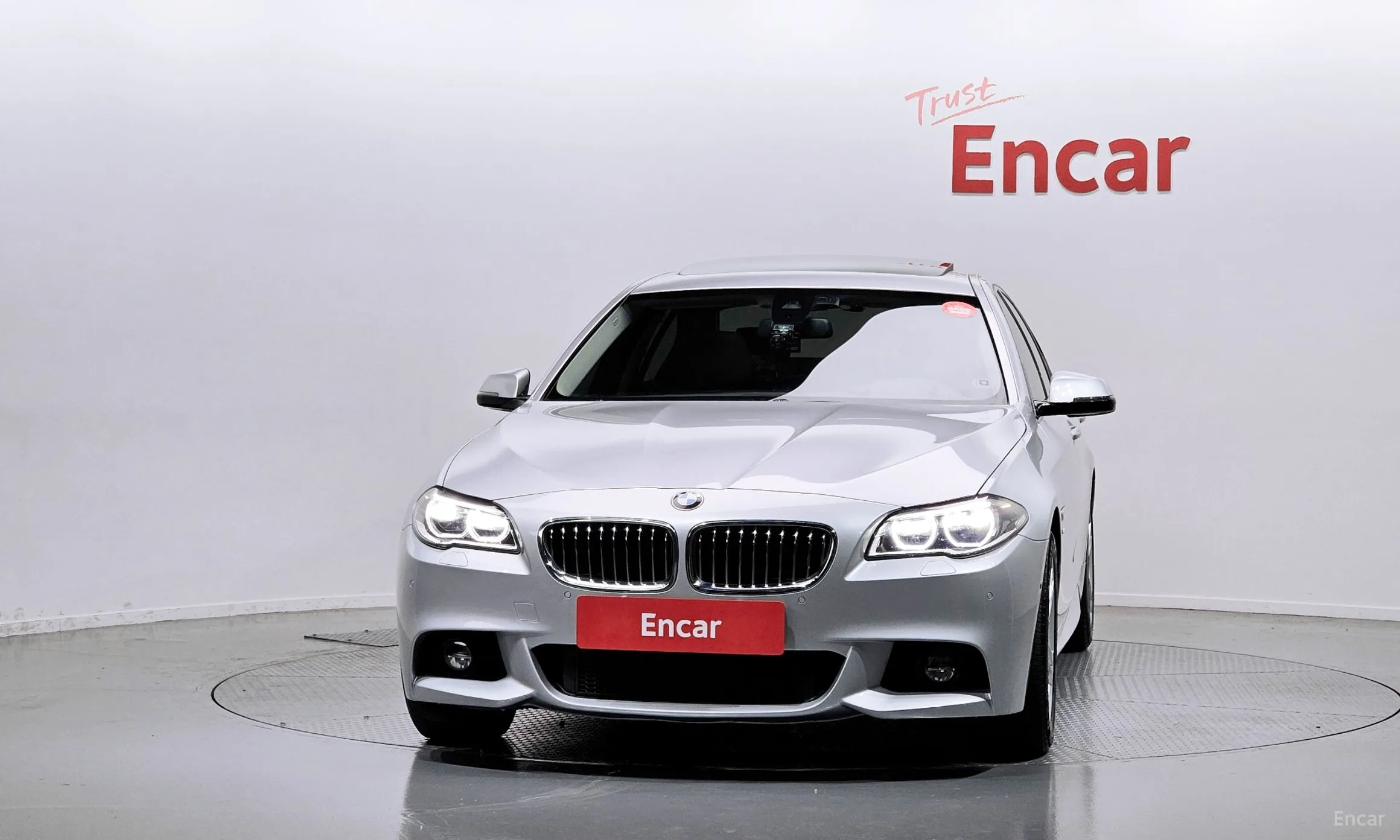 BMW 5 Series (F10) превью 2