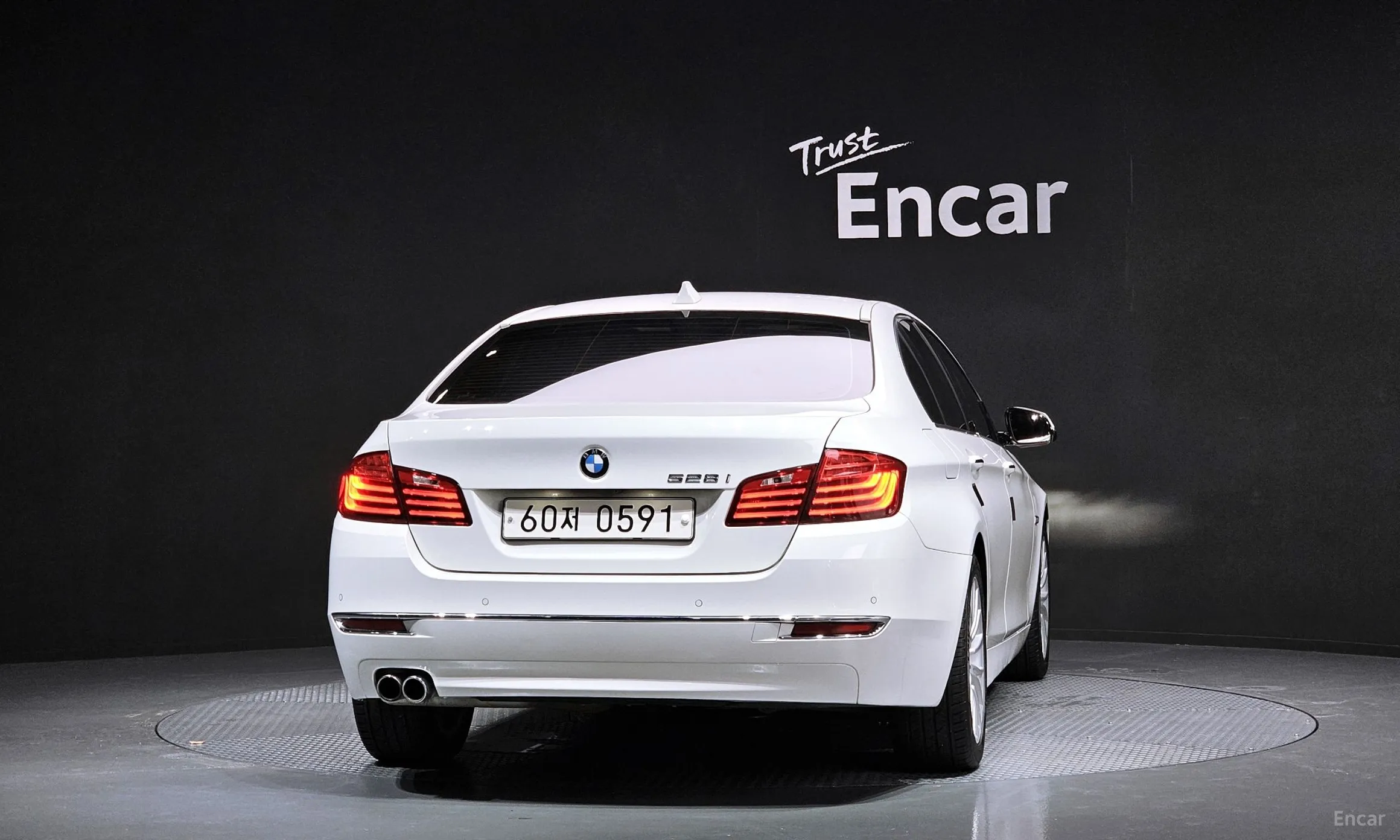 BMW 5 Series (F10) превью 3
