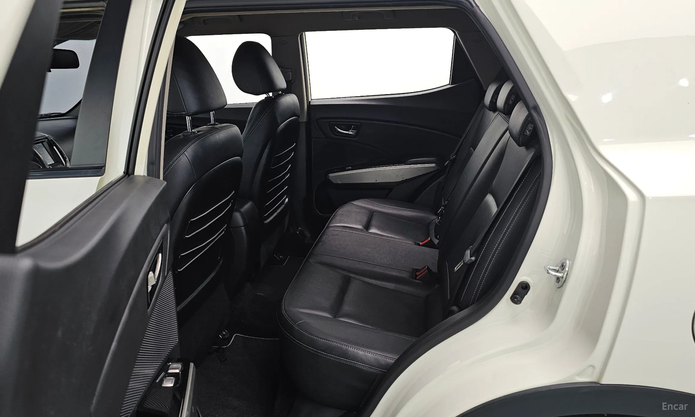 KG Mobility (SsangYong) Tivoli, Lazio превью 12