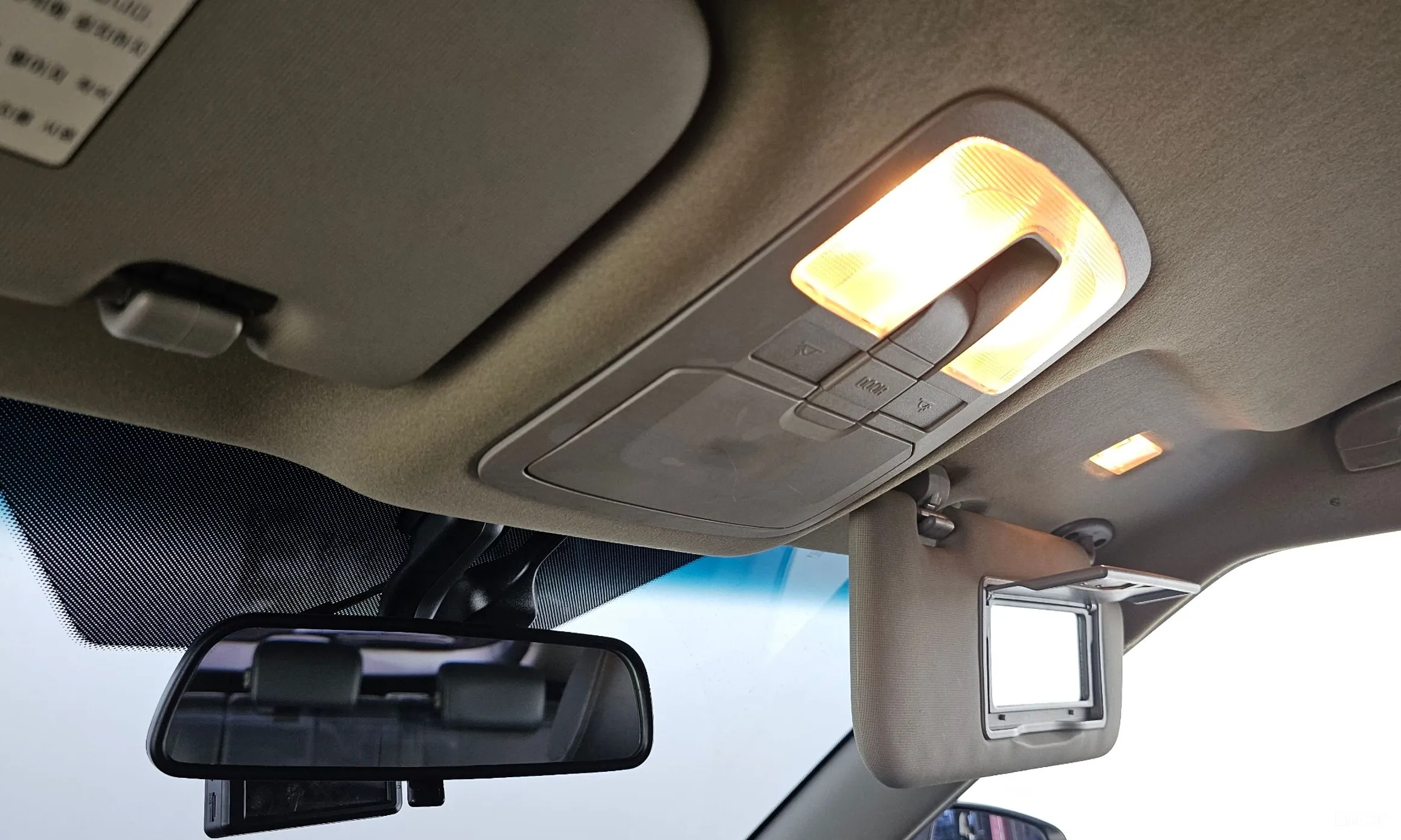 KG Mobility (SsangYong) Tivoli, Lazio превью 16